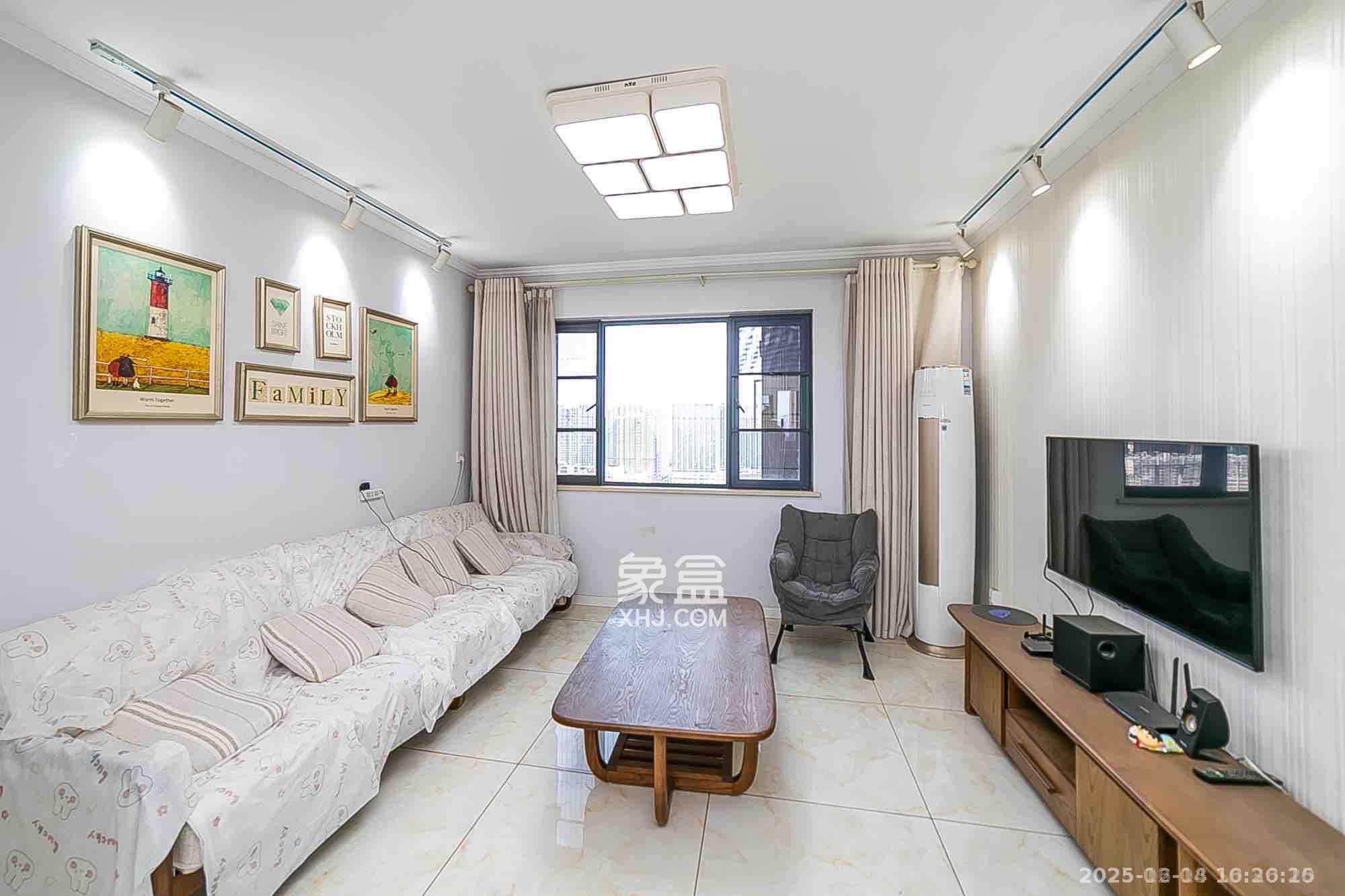 荣盛花语书苑  3室2厅1卫    2500.0元/月