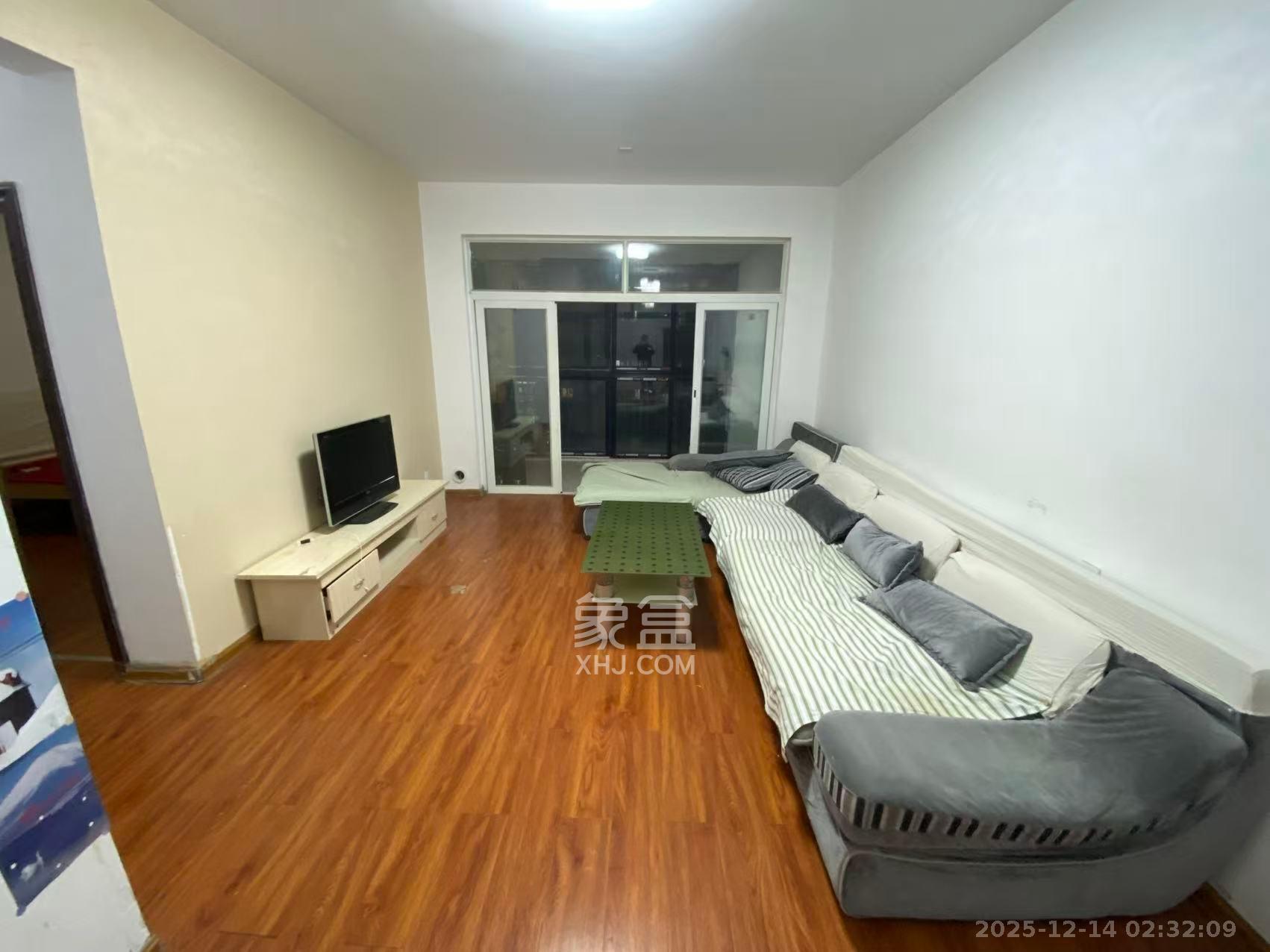 金鼎公园尚  3室2厅1卫    1800.0元/月