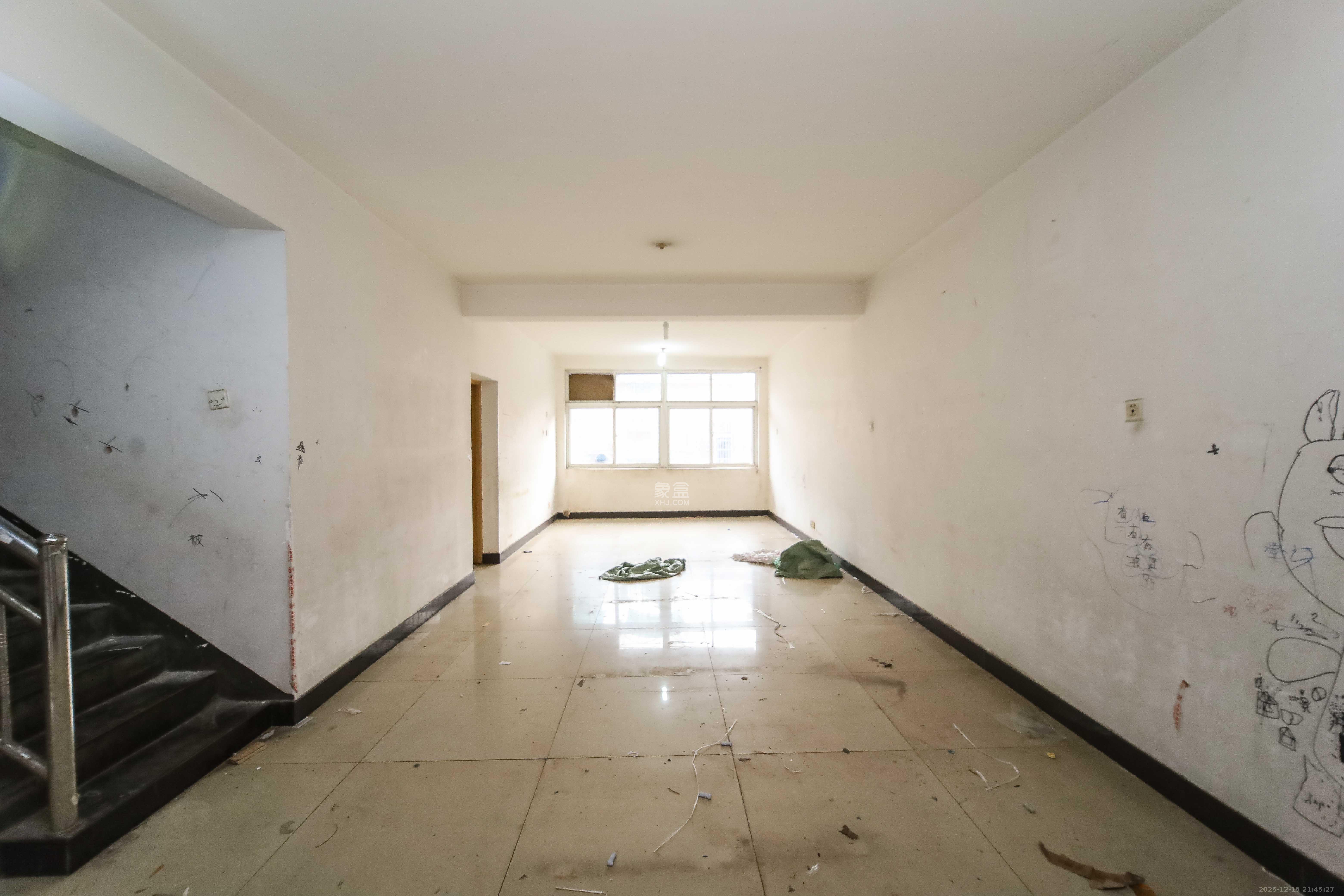 高桥家电百货城  4室2厅2卫    73.0万