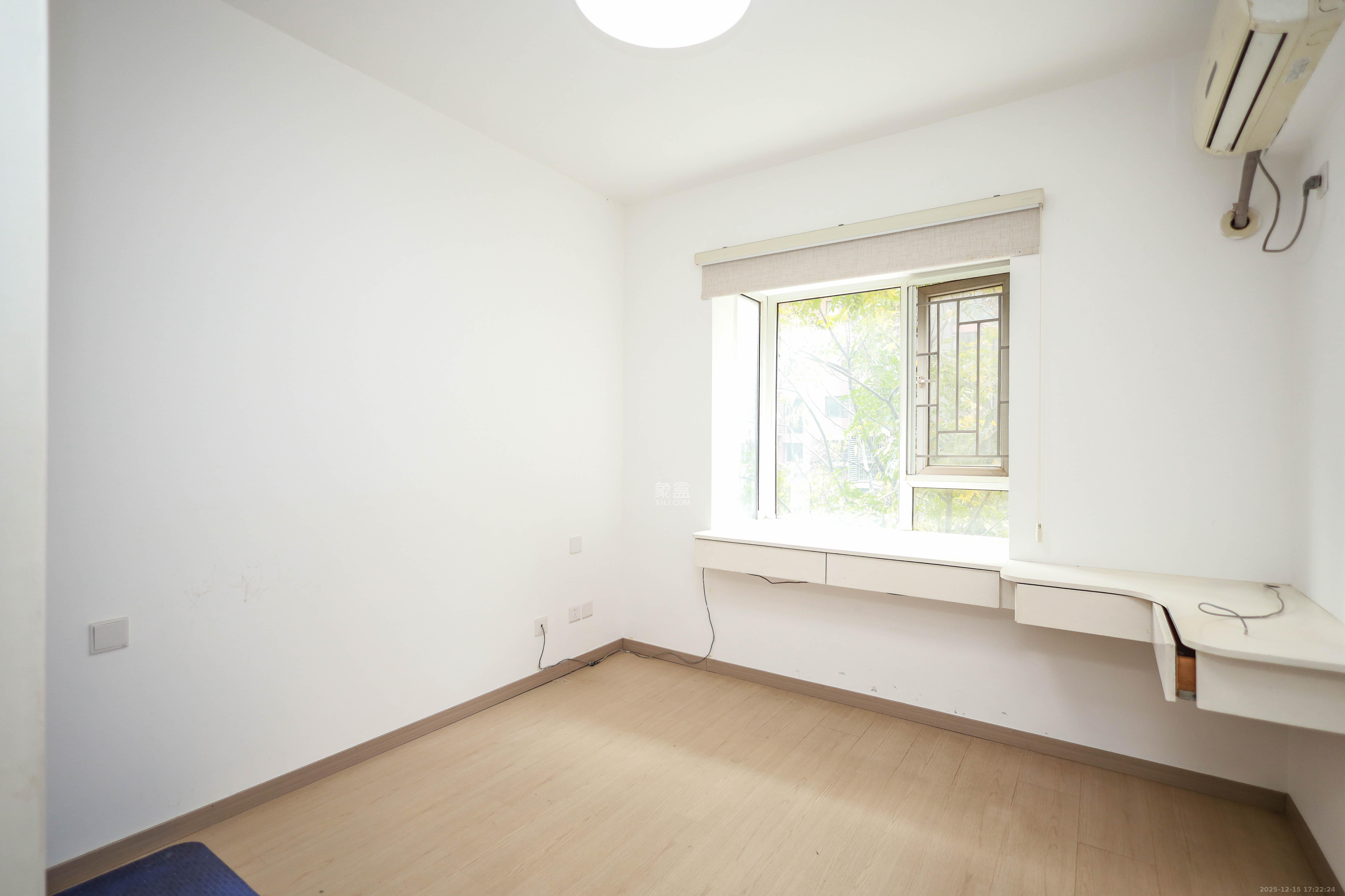 联美品格  2室2厅1卫    55.0万卧室