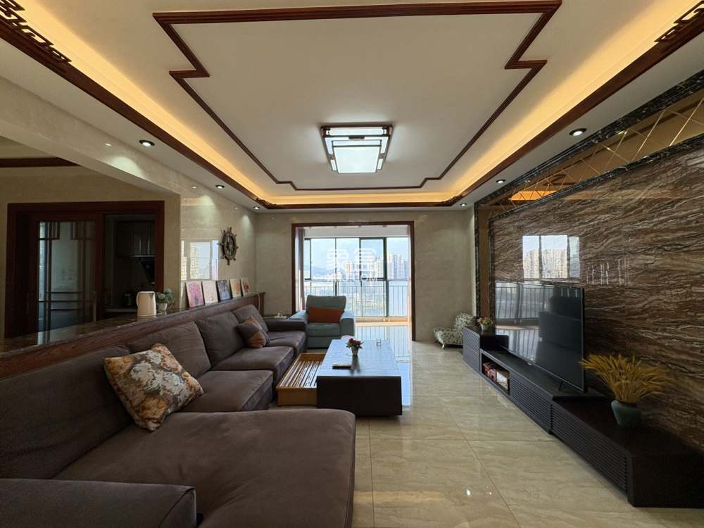 湖景名城  2室2厅1卫    55.0万