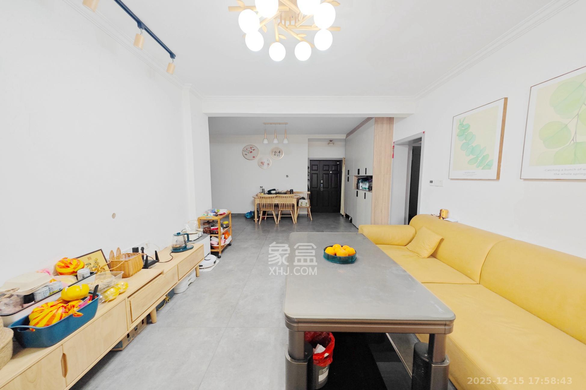 新城新世界四期柏樾  4室2厅2卫    139.8万