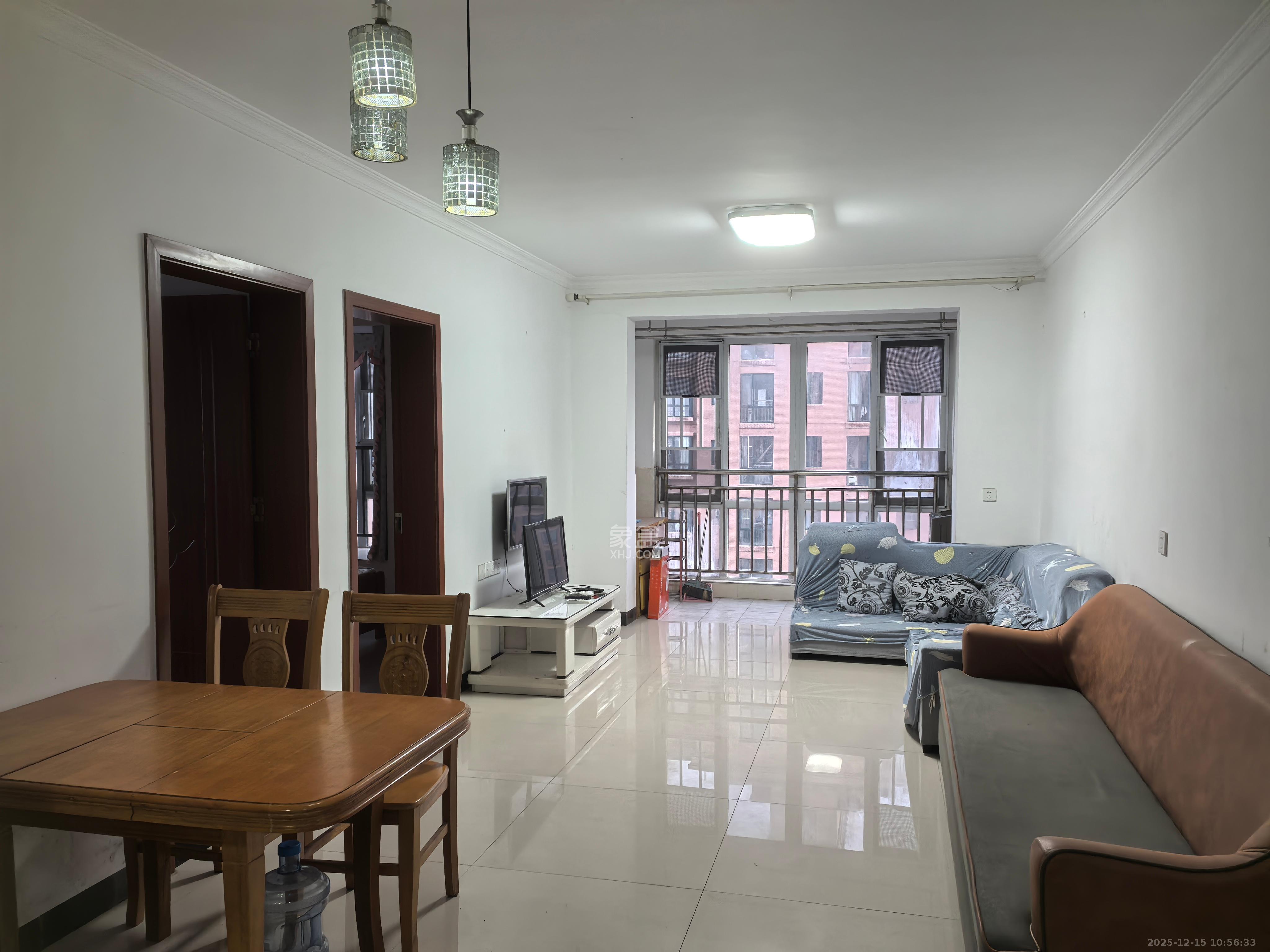 丽发新城  1室1厅1卫    1600.0元/月