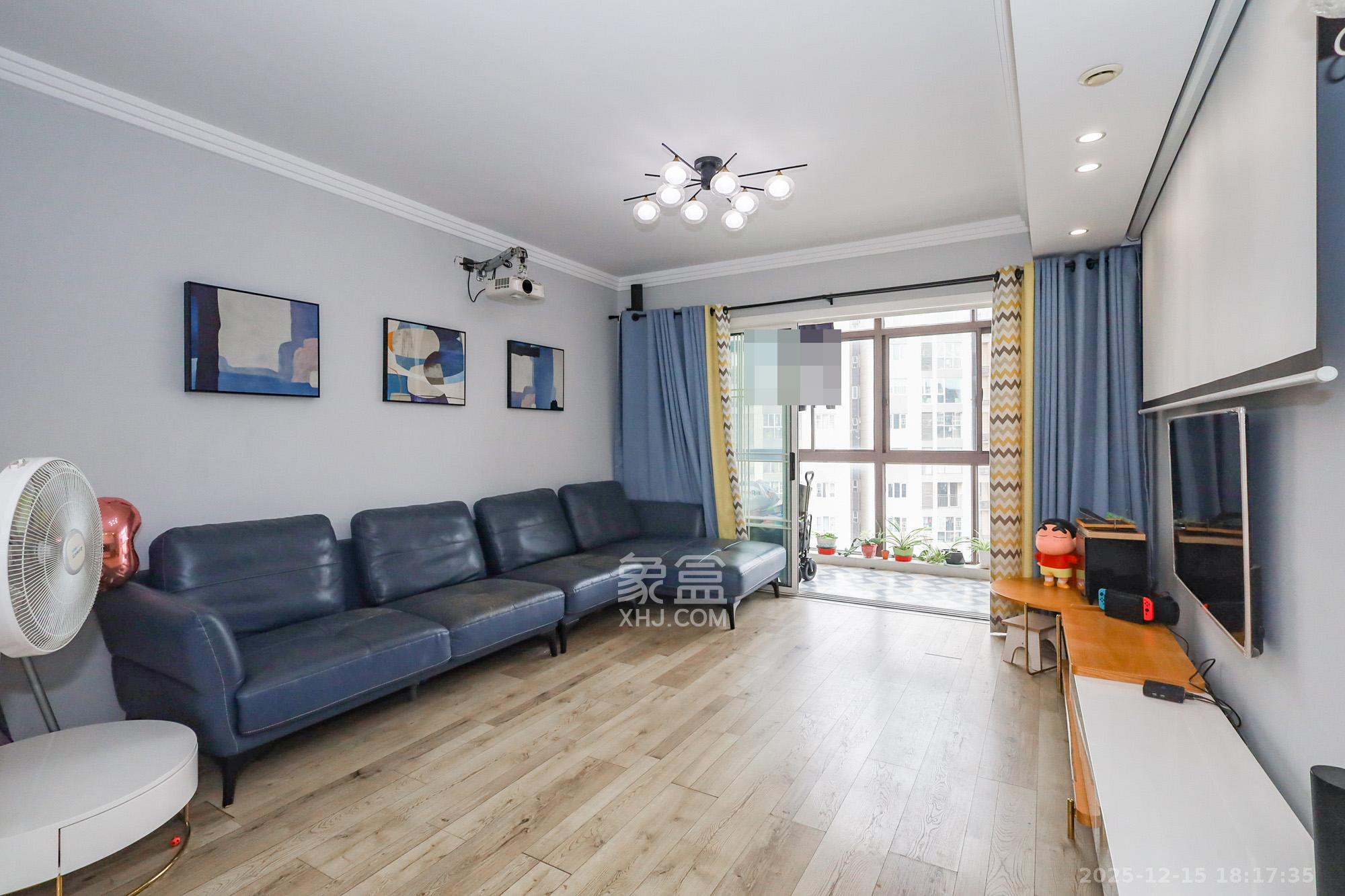 芙蓉别墅山庄（嘉湘华庭）  3室2厅2卫    138.0万