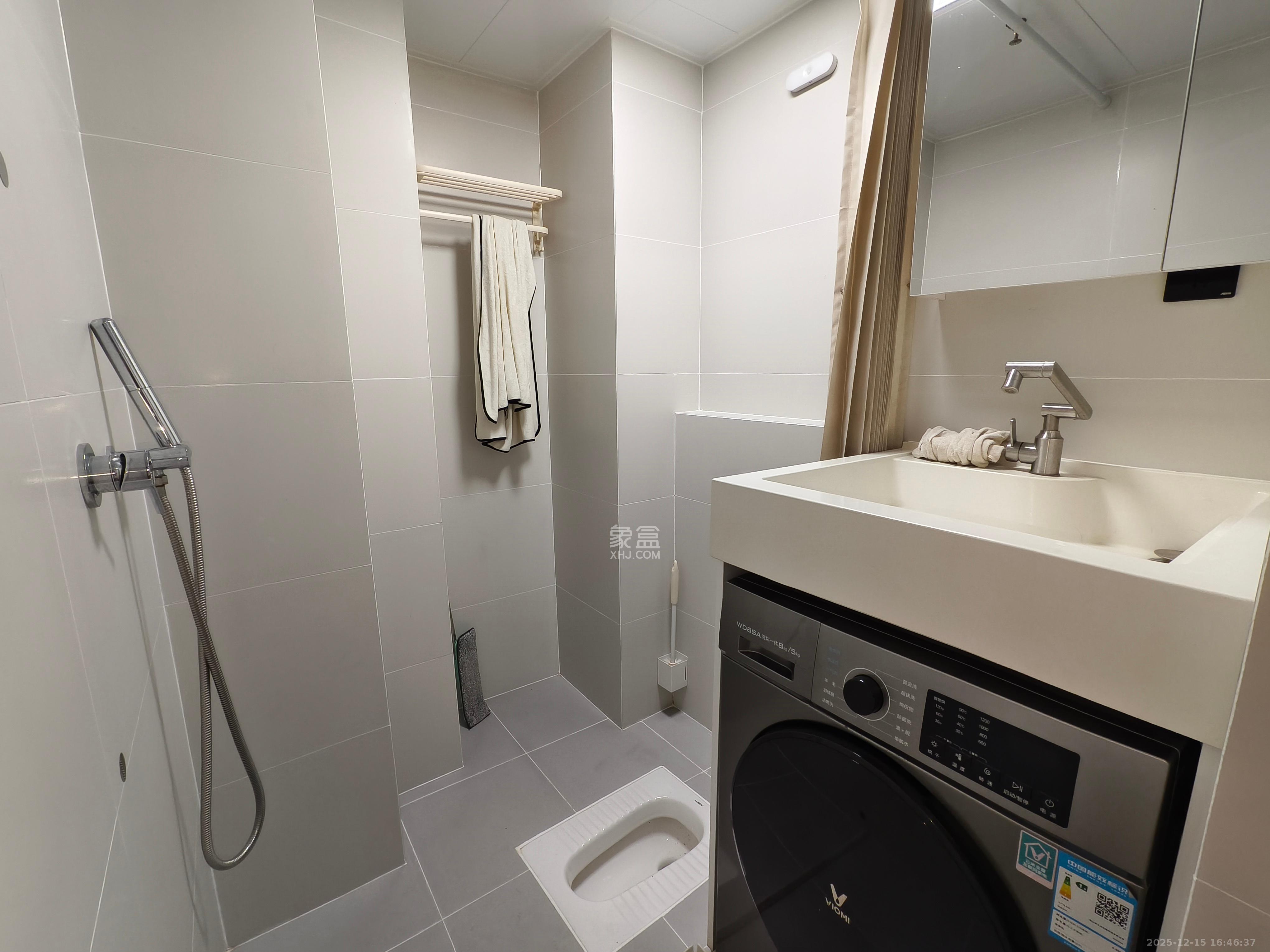 国泰九龙湾  1室1厅1卫    1500.0元/月室内图