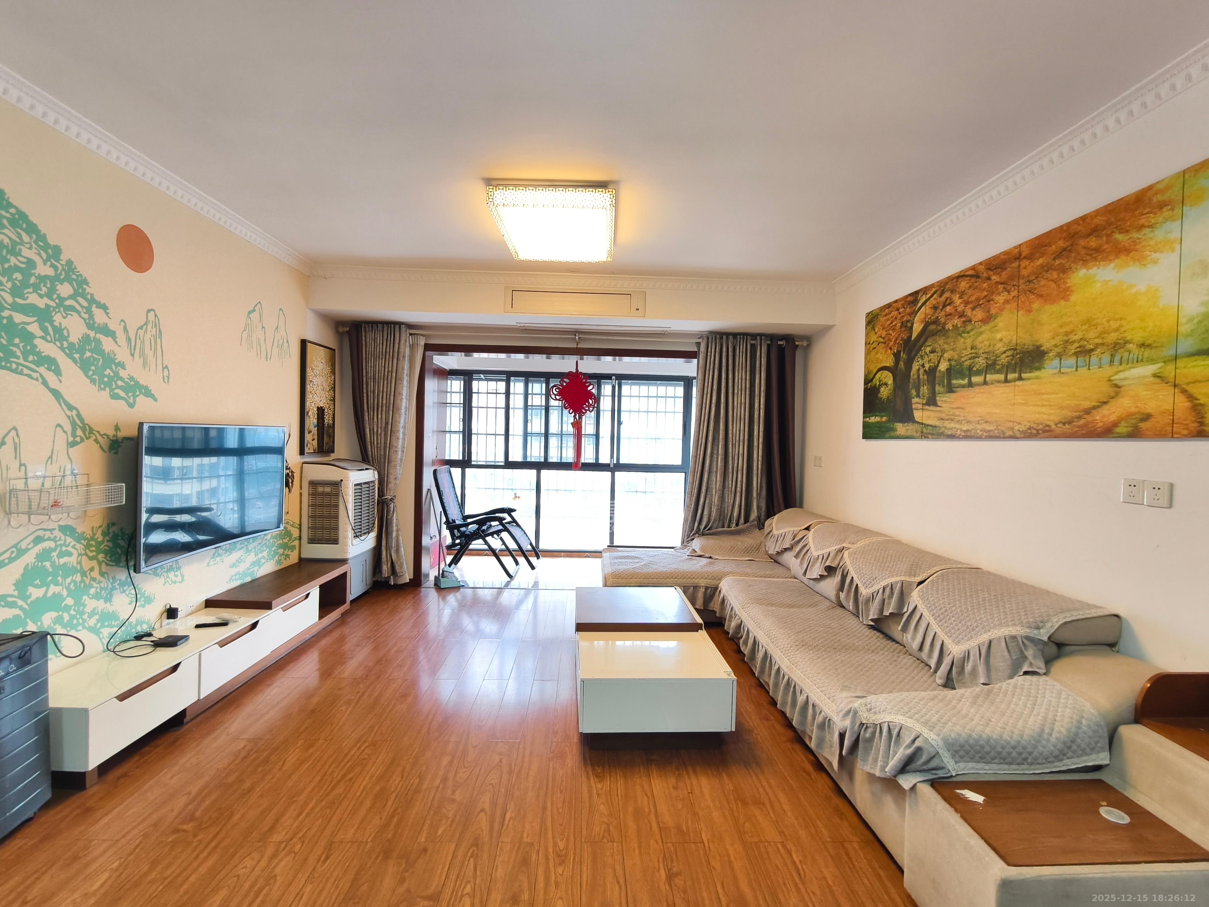 勤诚达新界  3室2厅2卫    2500.0元/月