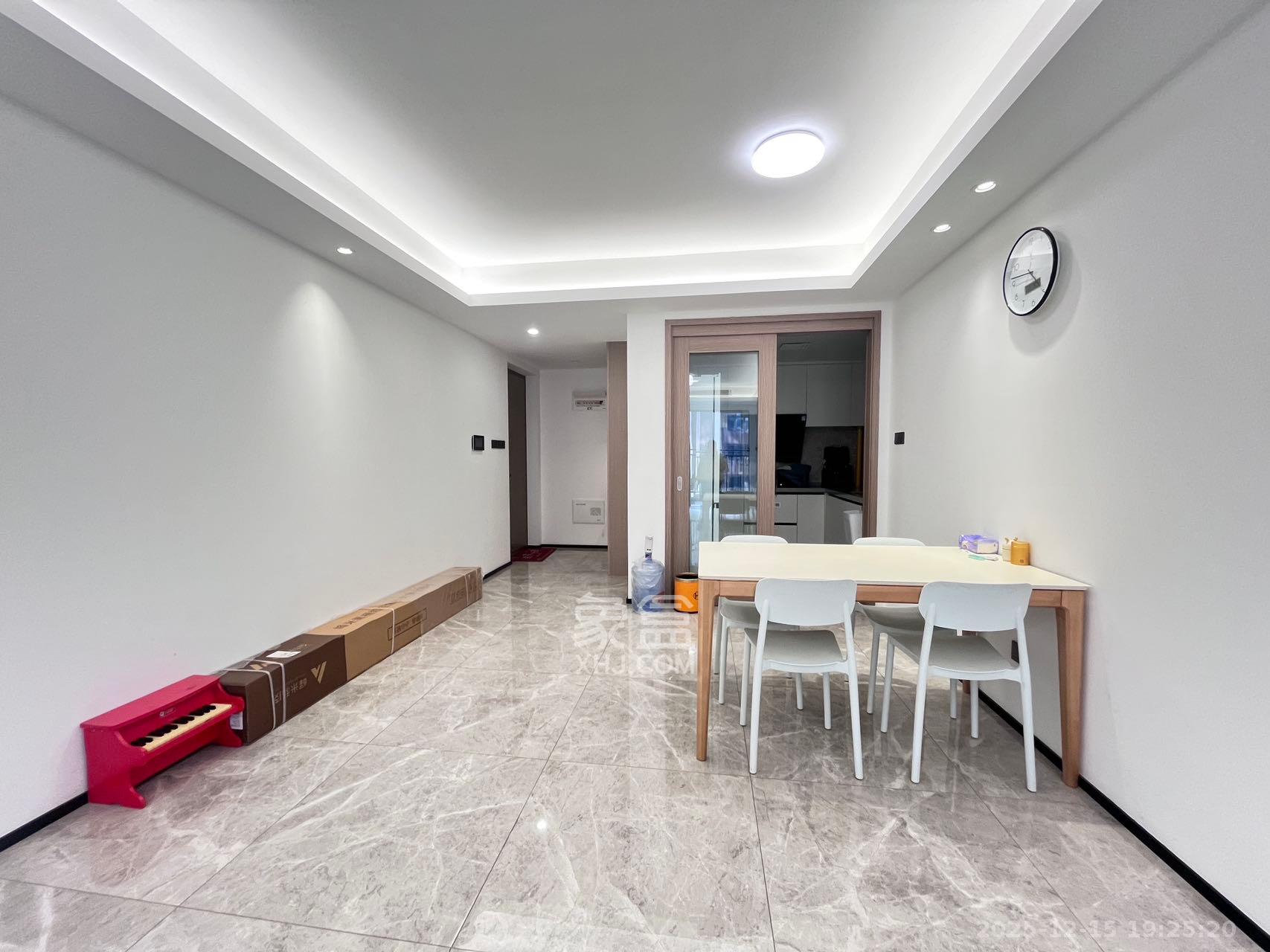 旭辉国宸府  3室2厅2卫    3500.0元/月