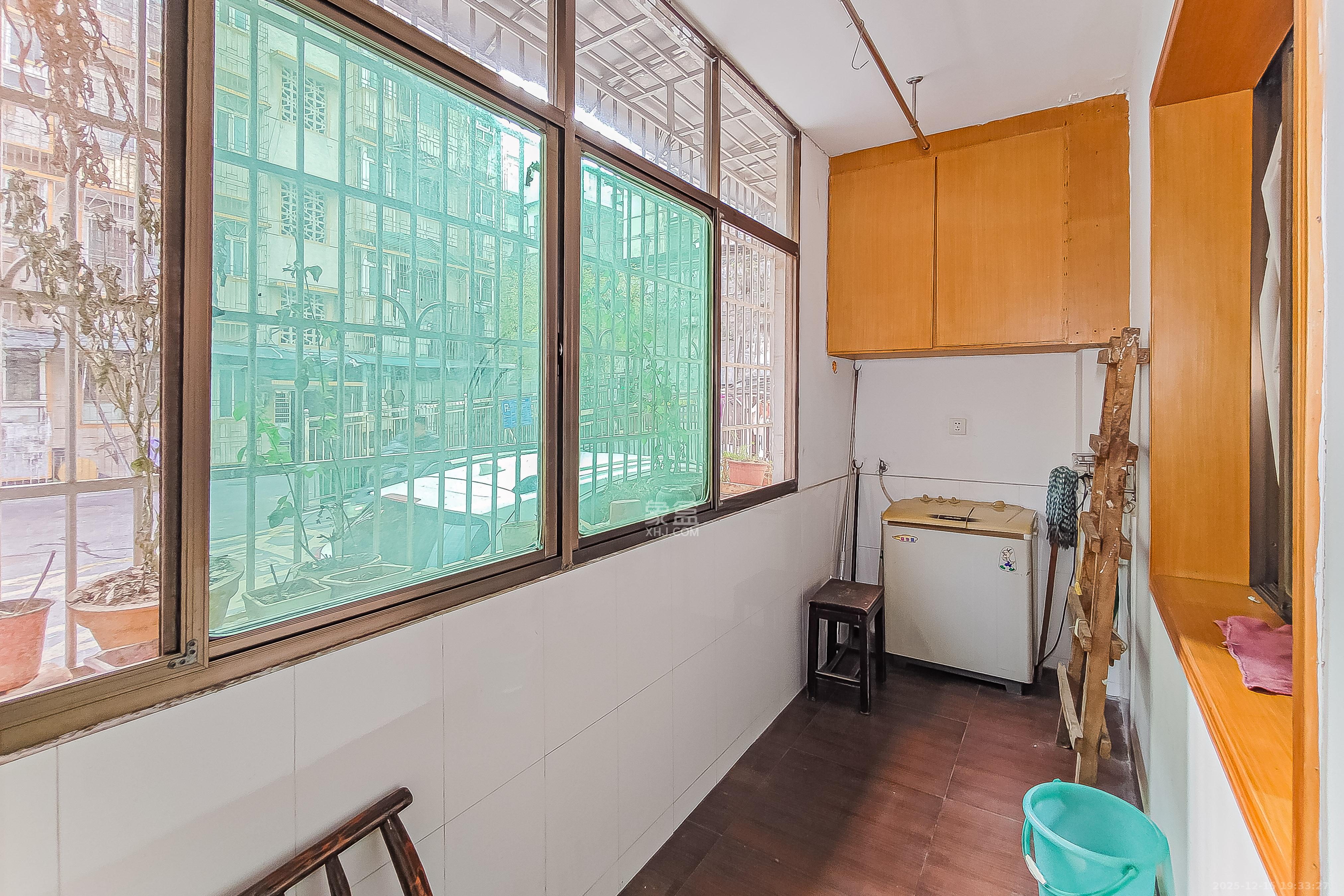 向东南社区 1室1厅1卫 30.0万 向东南社区 1室1厅1卫 30.0万阳台