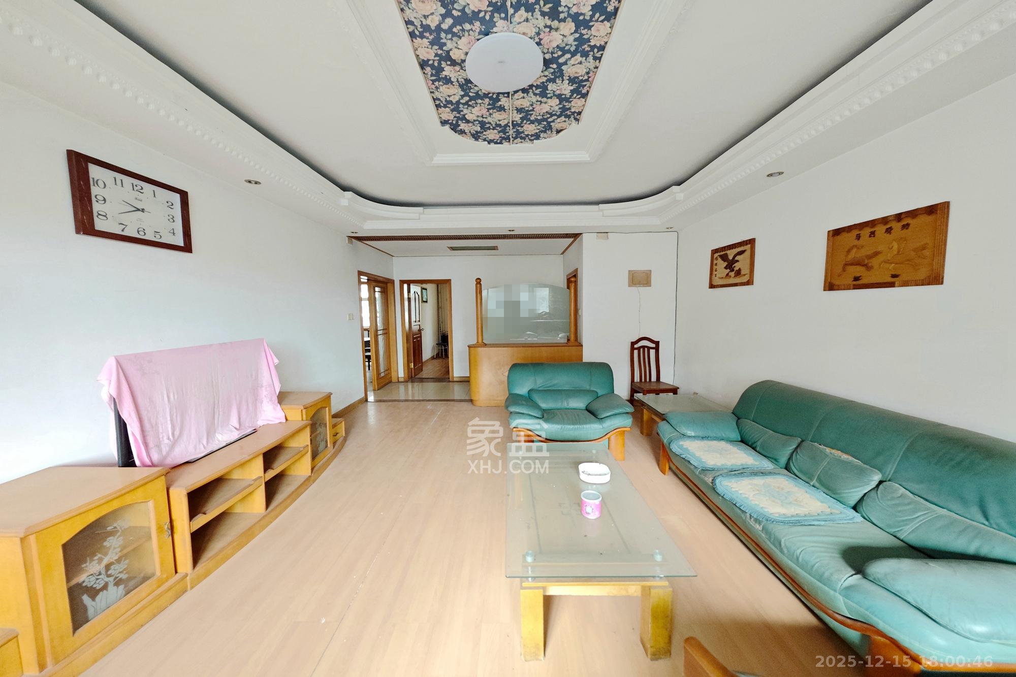 桔园小区1-8片  3室2厅2卫    55.0万