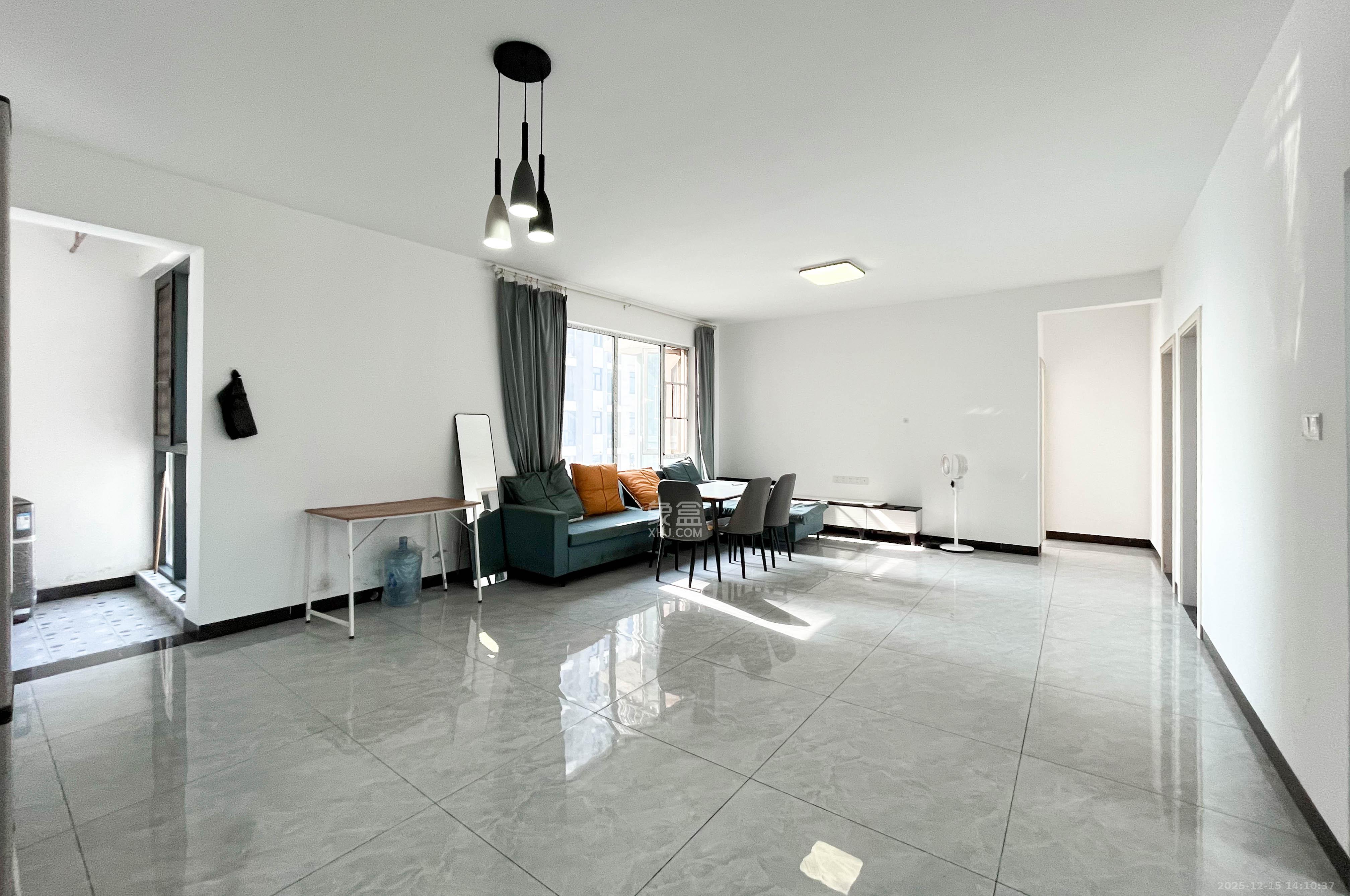 美麓阳光  4室2厅2卫    118.0万