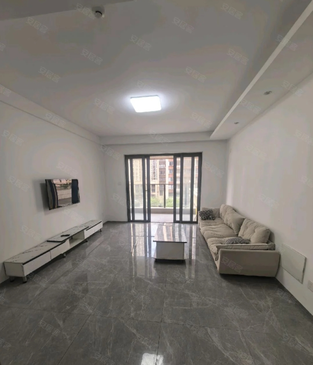 滨海丽景  3室2厅2卫    280.0万