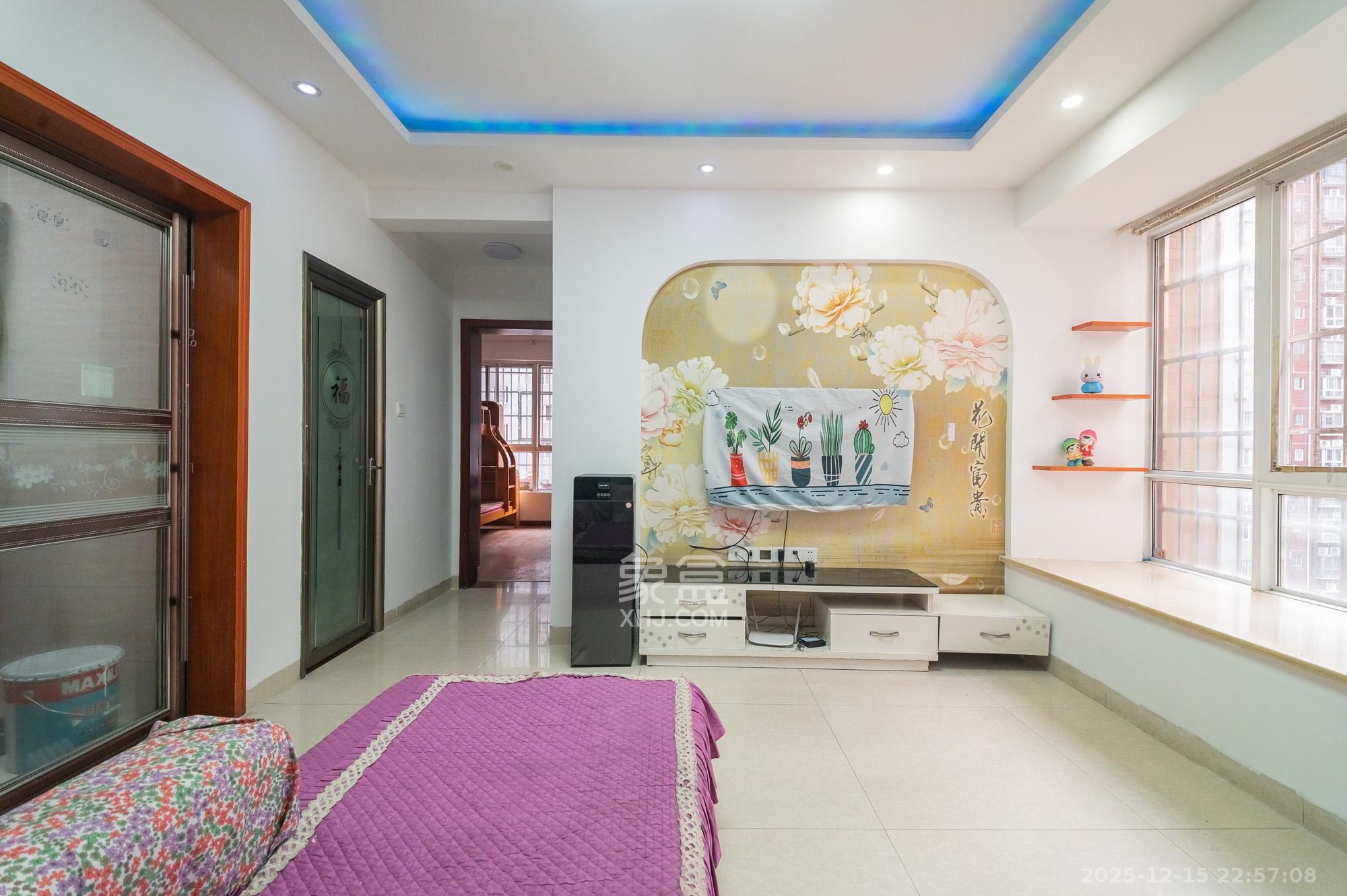 泊林晶城  3室2厅1卫    48.8万