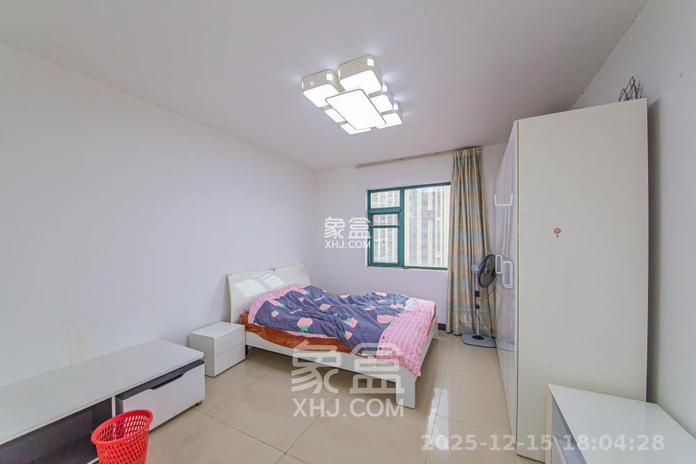 克拉美丽山庄（晟领国际）一期  1室1厅1卫    1100.0元/月