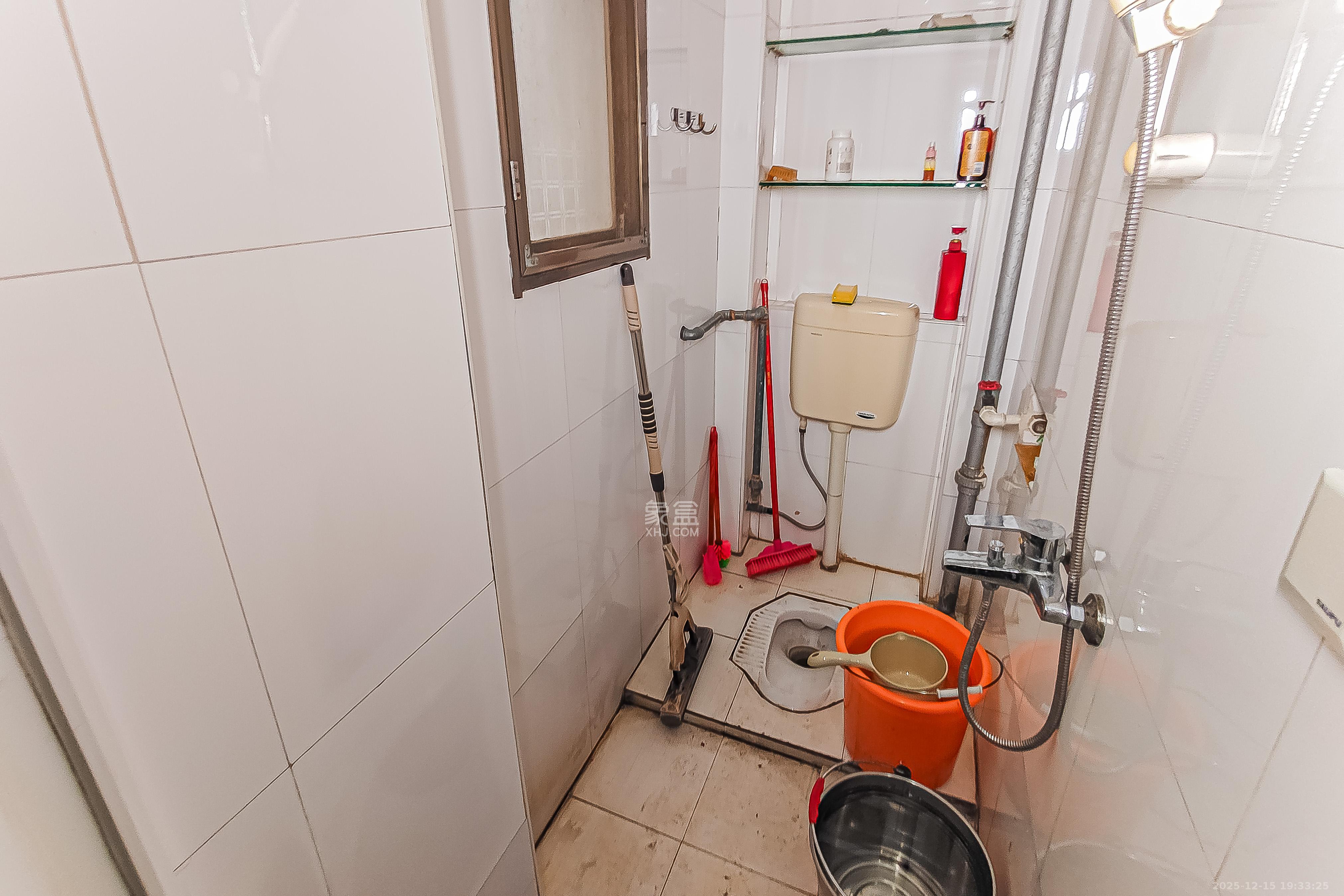 向东南社区 1室1厅1卫 30.0万 向东南社区 1室1厅1卫 30.0万卫生间