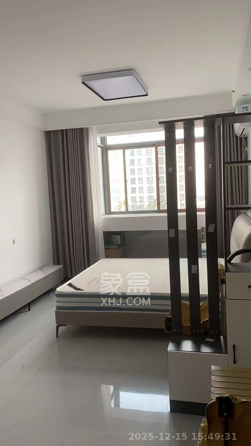 东方银座（东方摩卡）  1室1厅1卫    1500.0元/月