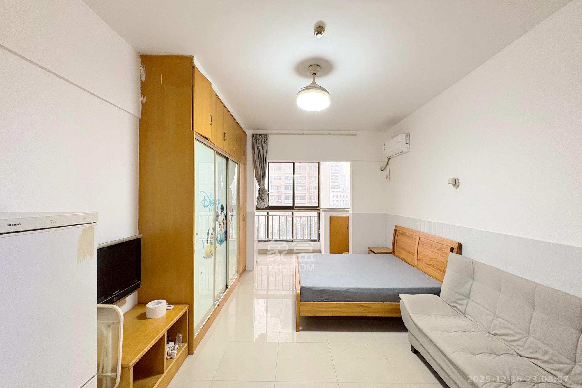 七彩丽都  1室1厅1卫    38.0万