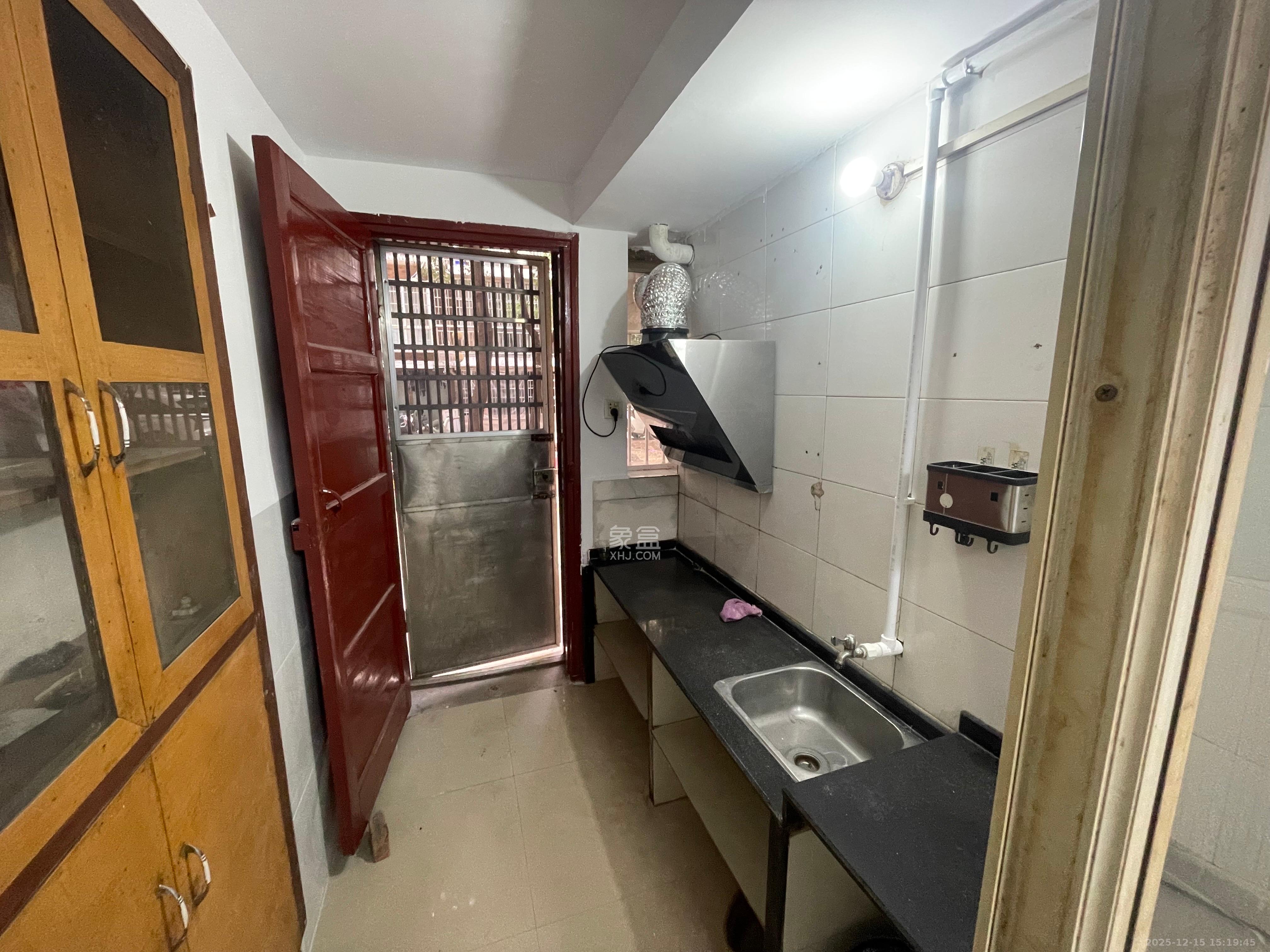 景塘家园  1室1厅1卫    1500.0元/月