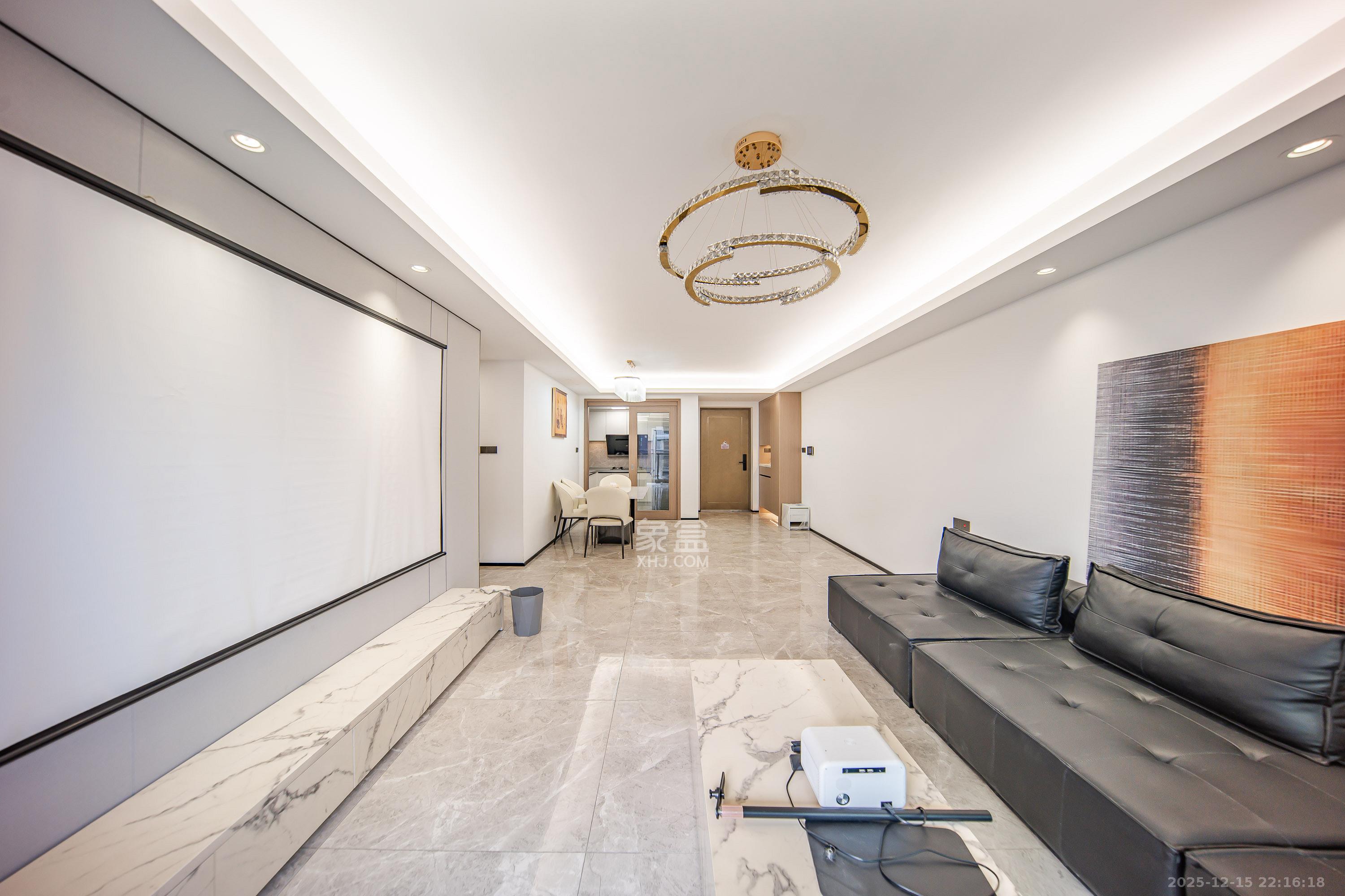 旭辉国宸府  3室2厅1卫    126.0万