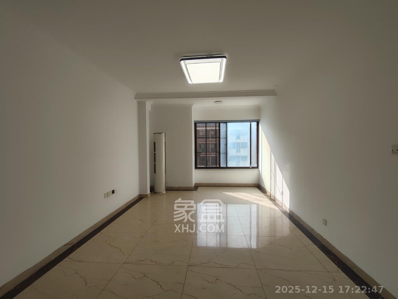 阳光城尚东湾学园区  3室2厅2卫    2300.0元/月