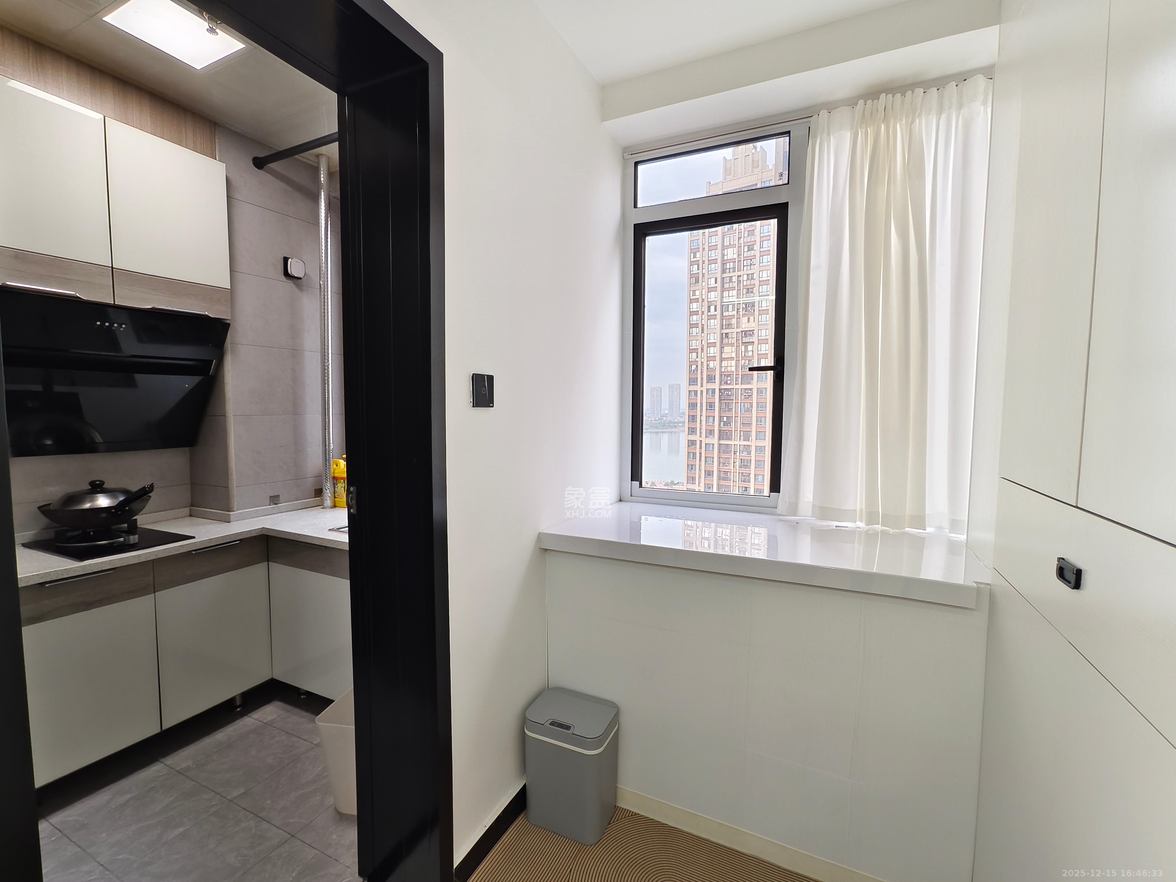 国泰九龙湾  1室1厅1卫    1500.0元/月室内图