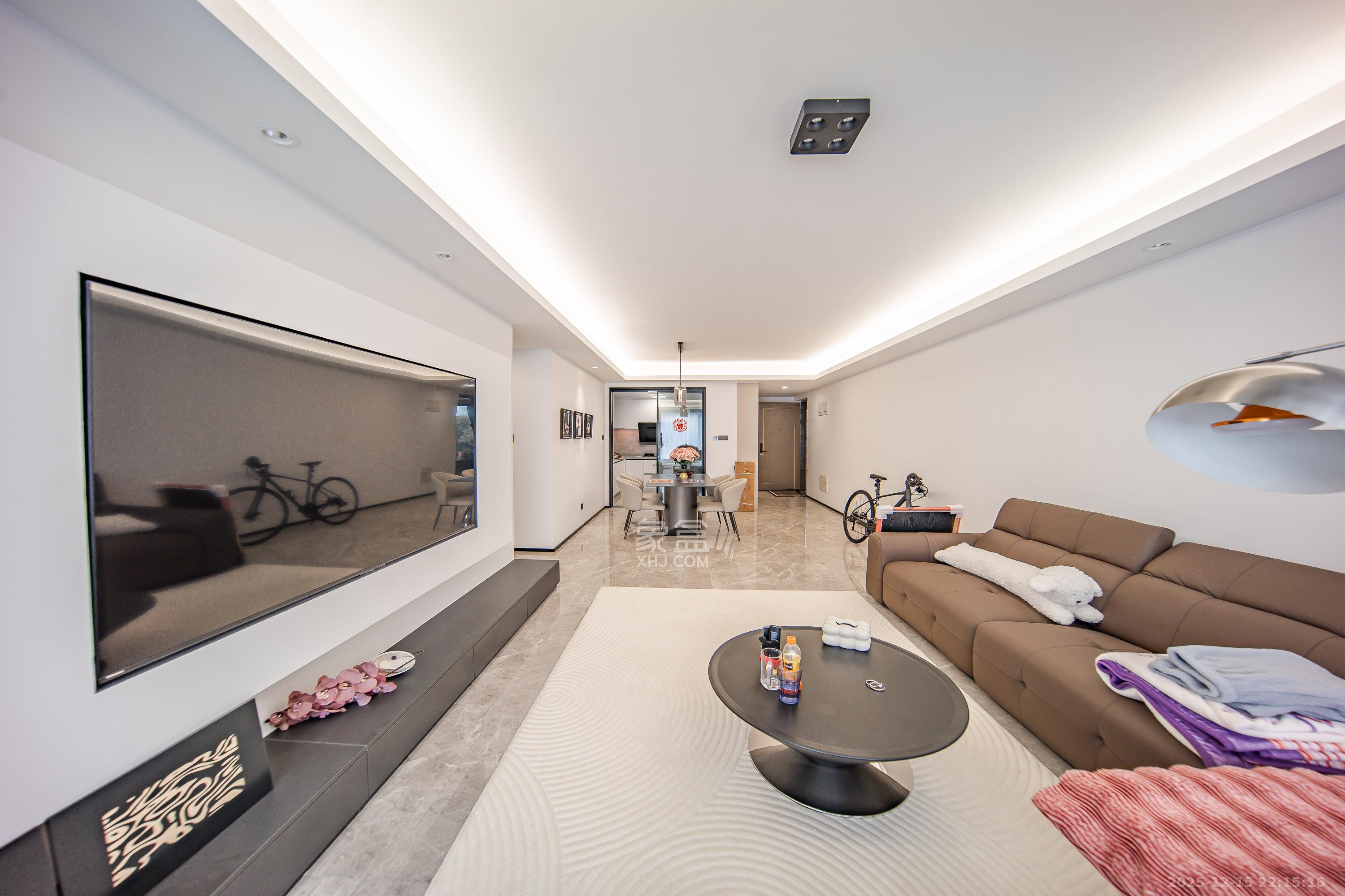 旭辉国宸府  4室2厅2卫    165.0万