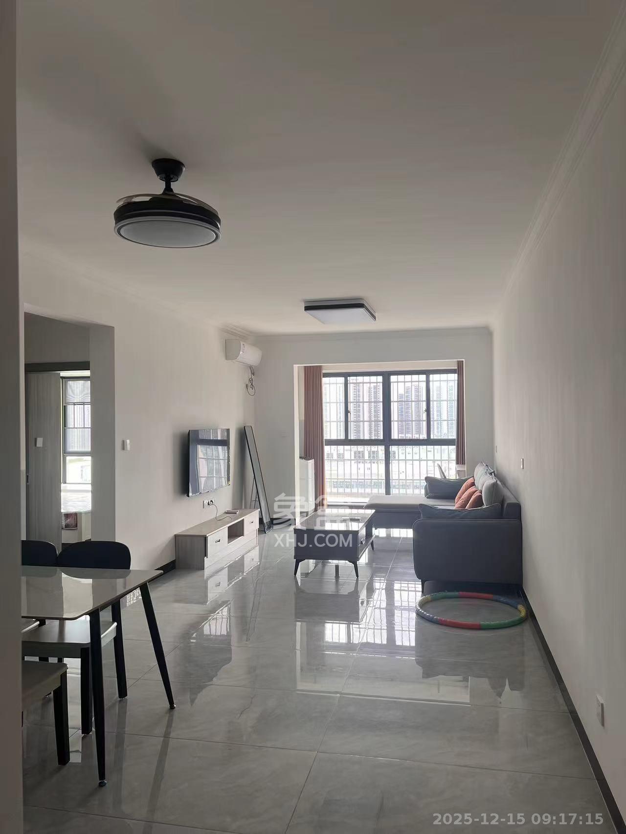 金南家园三期  2室1厅1卫    2100.0元/月