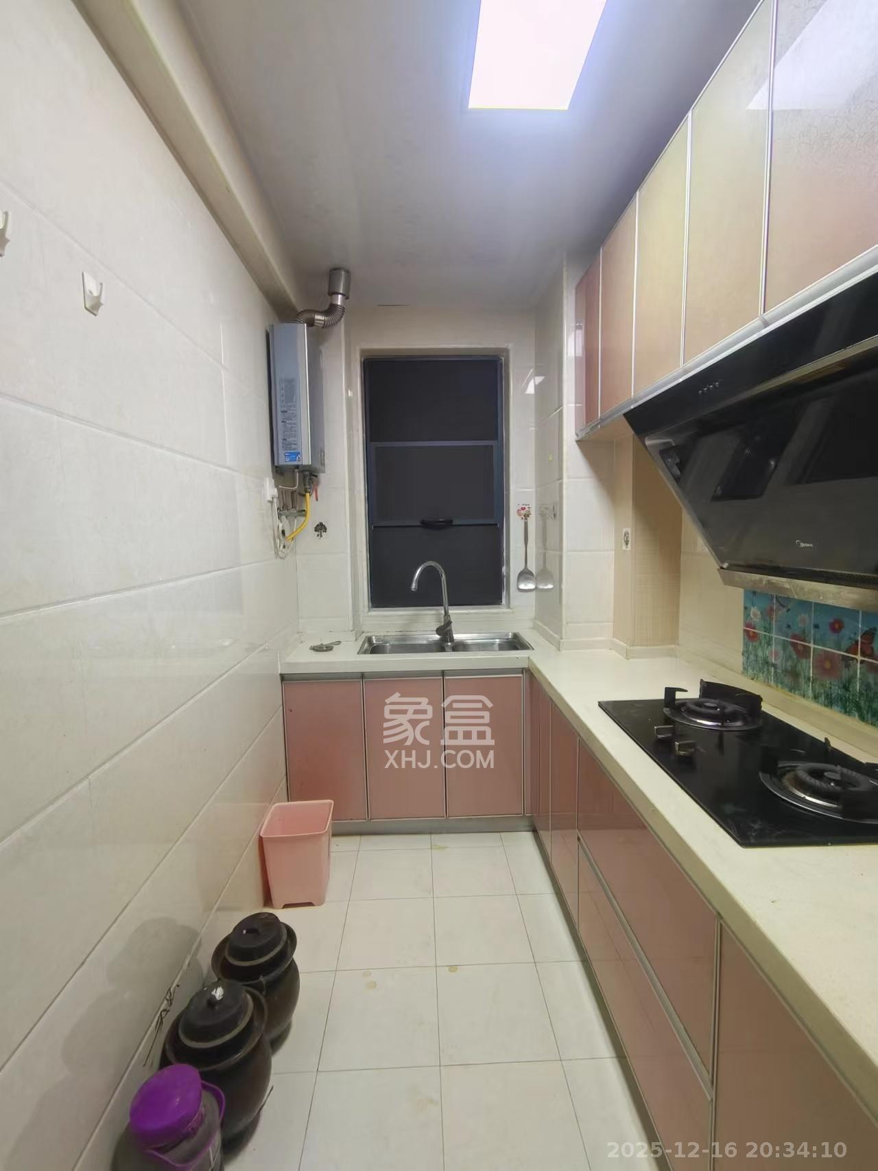 好莱城（弘德西街）  2室1厅1卫    2000.0元/月