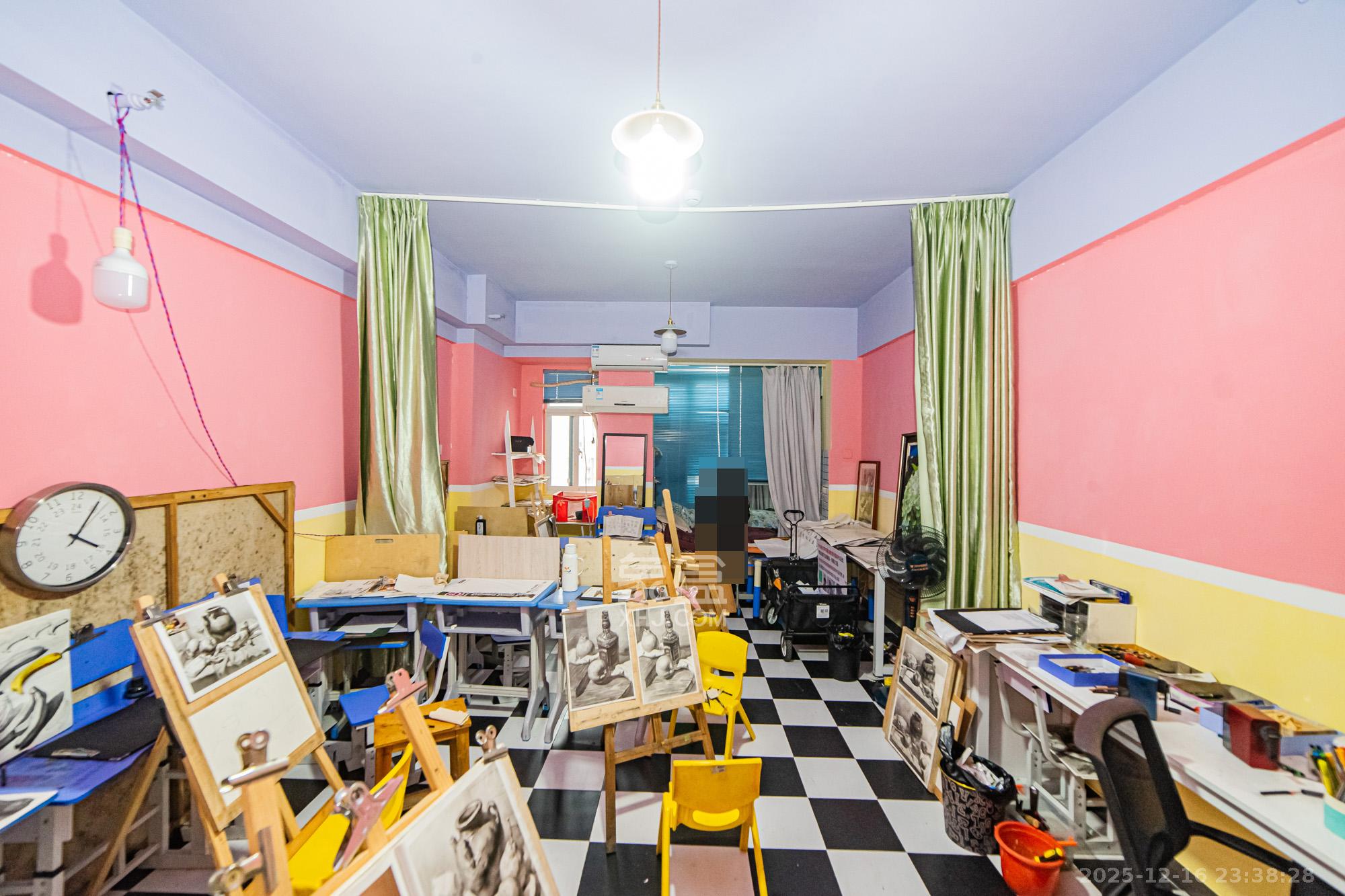 北辰三角洲E4区  1室1厅1卫    41.8万