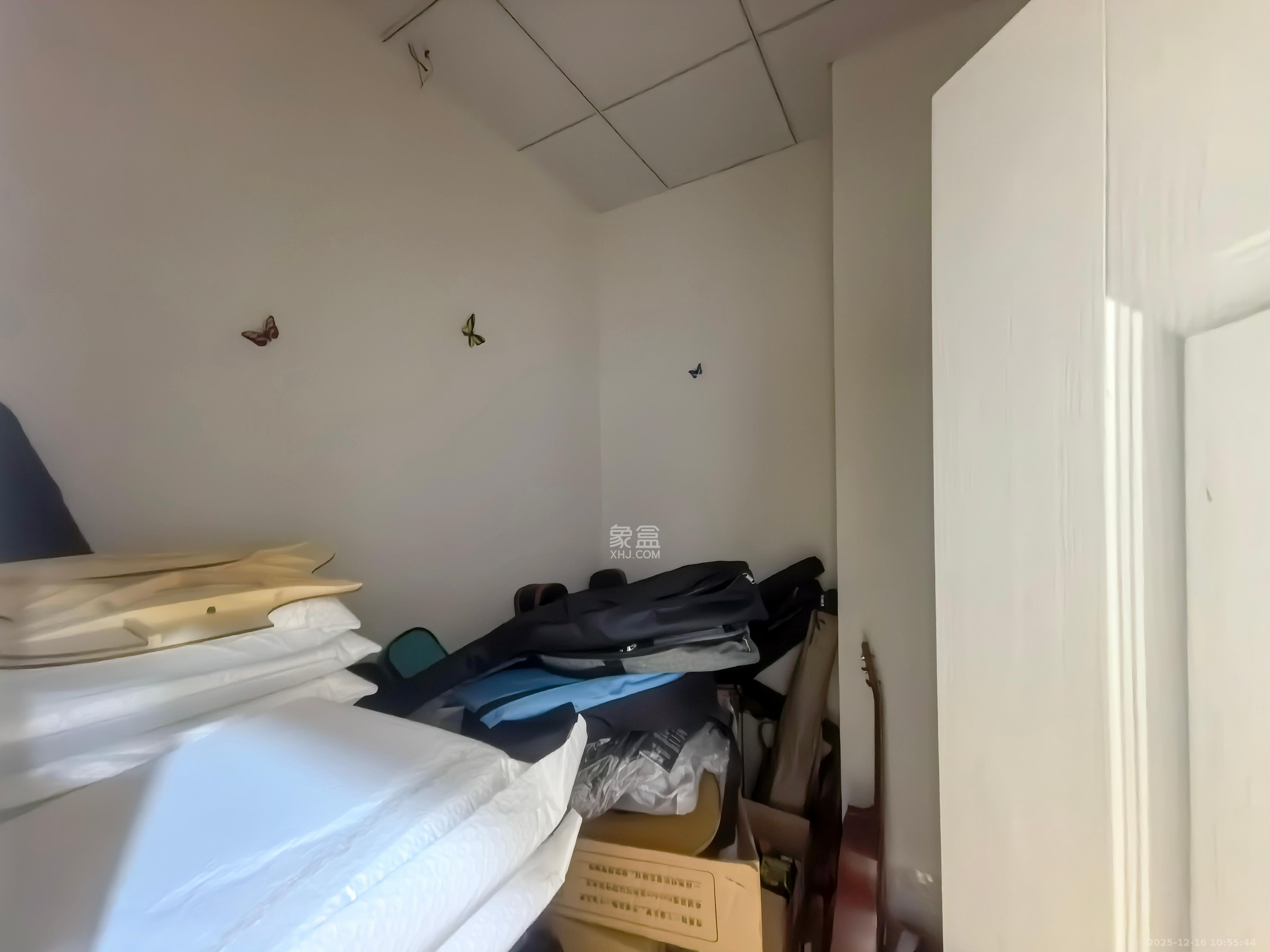 双盈卧龙湾   102.0㎡      6500.0元/月室内图