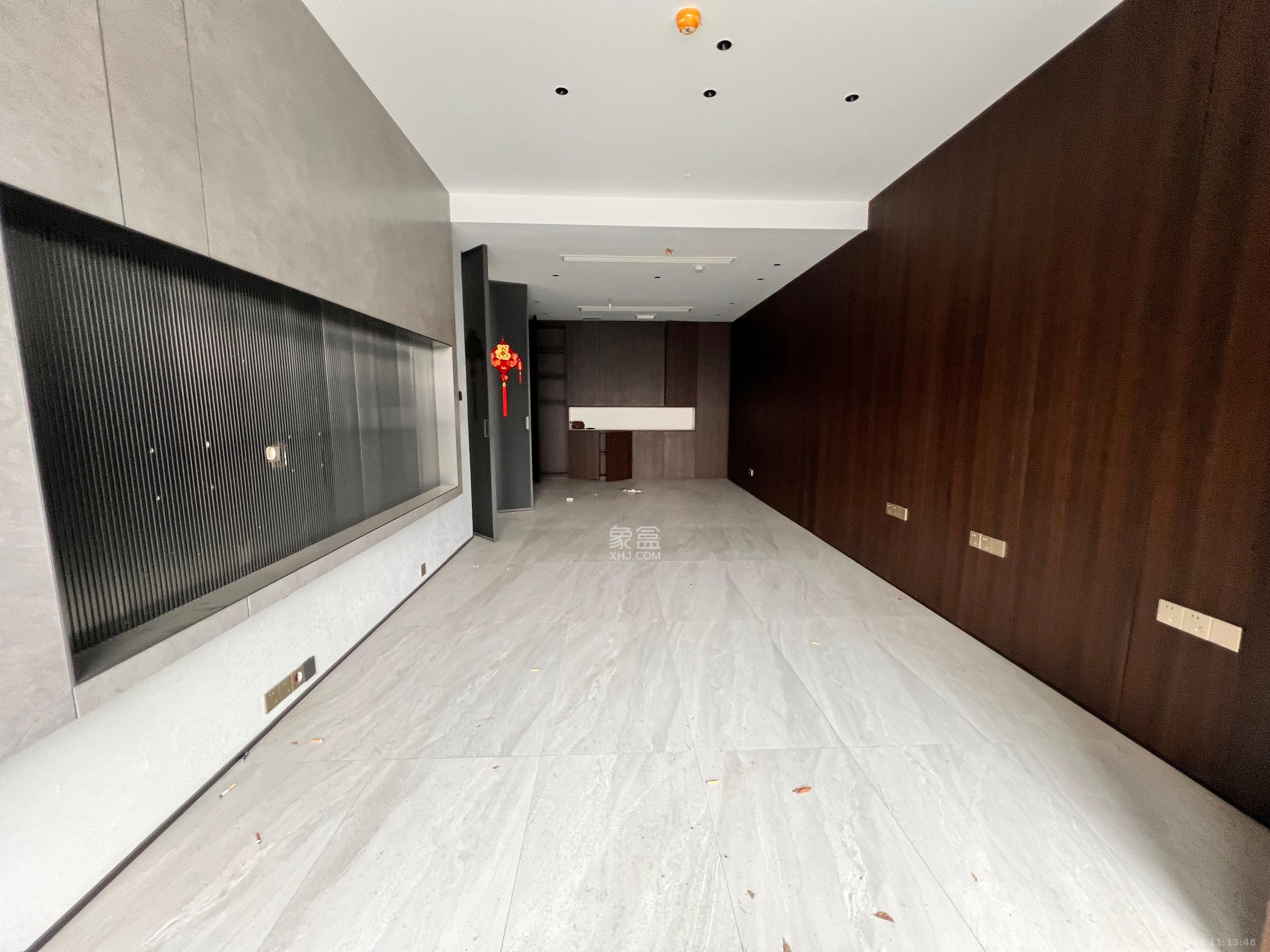 长房国际大厦   300.0㎡      18000.0元/月室内图