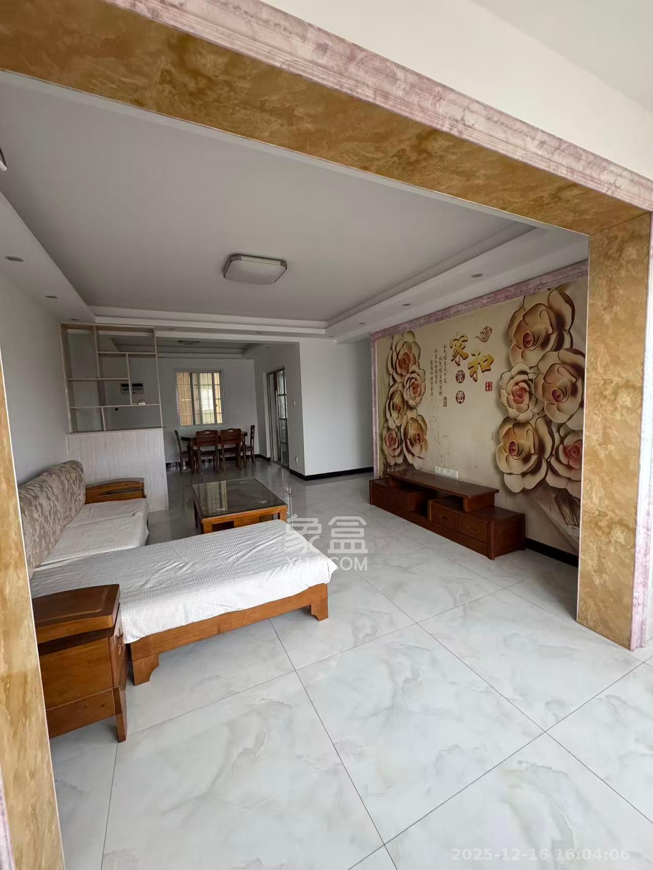 星城新宇黎锦苑 3室2厅2卫 2000.0元/月 星城新宇黎锦苑 3室2厅2卫 2000.0元/月室内图