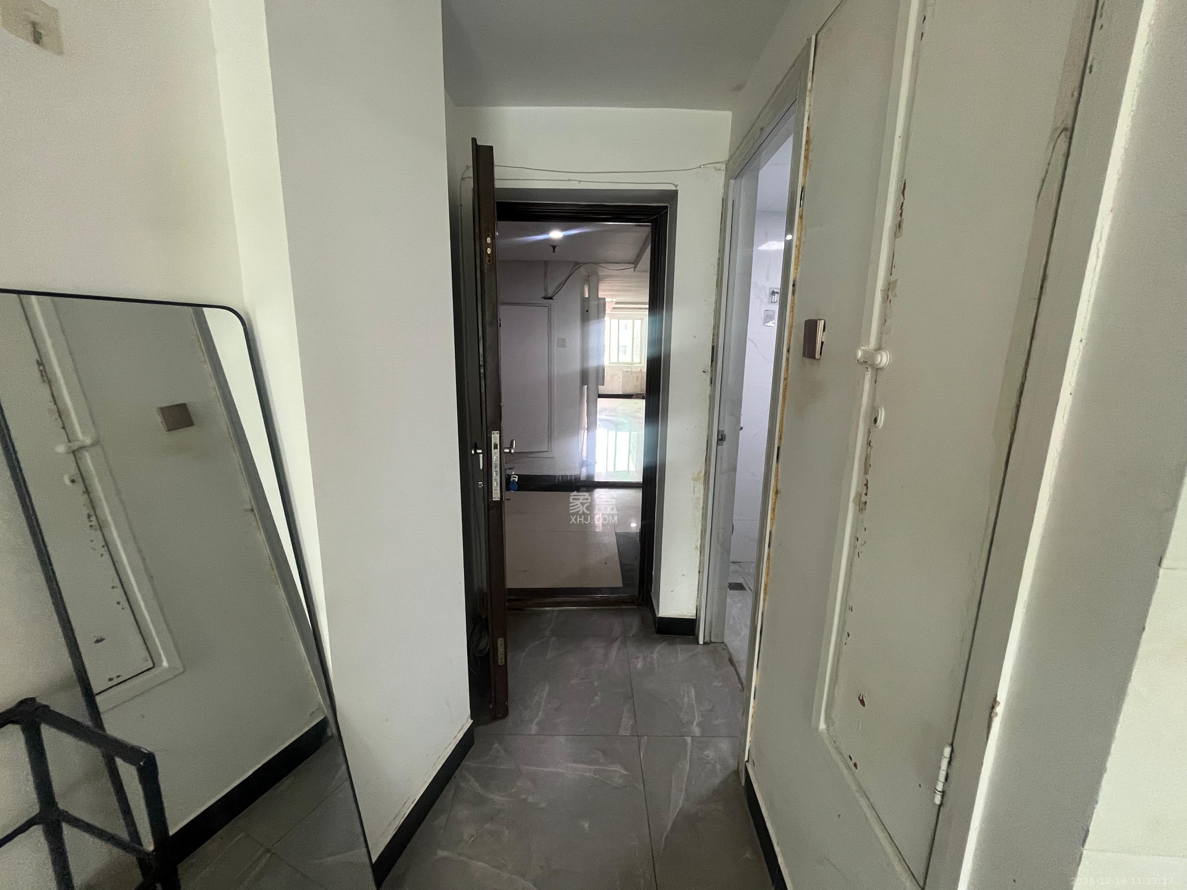 几米空间  1室1厅1卫    1300.0元/月