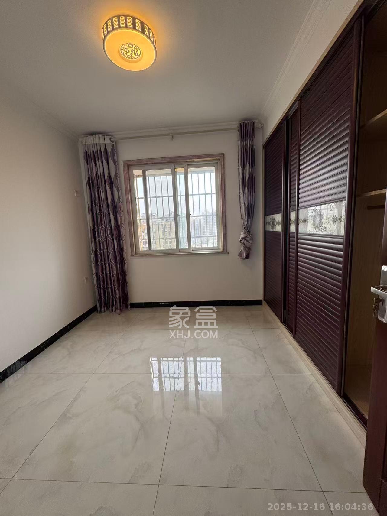 星城新宇黎锦苑 3室2厅2卫 2000.0元/月 星城新宇黎锦苑 3室2厅2卫 2000.0元/月室内图