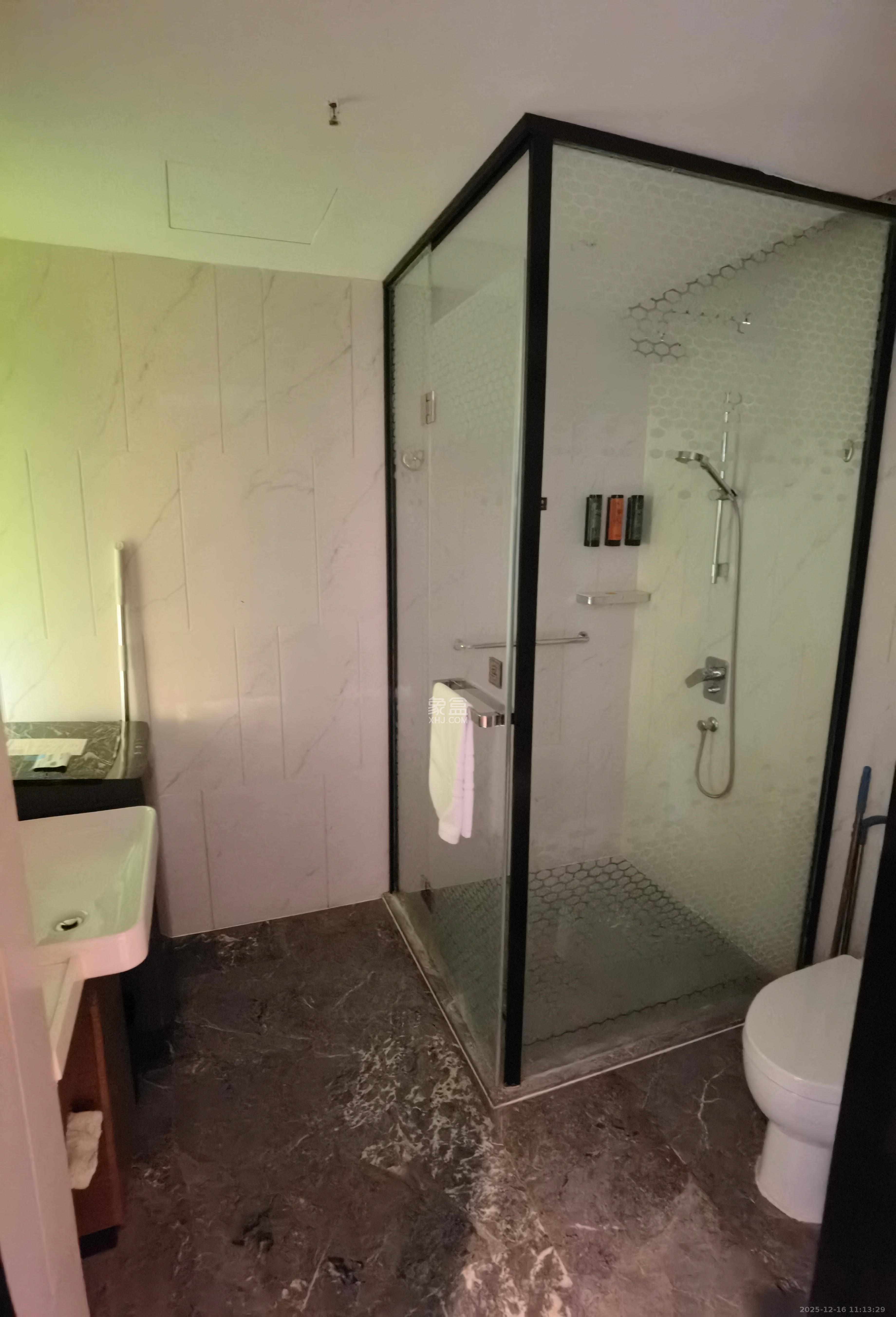 东盈商业广场（华泉城市广场）   45.0㎡      1600.0元/月室内图