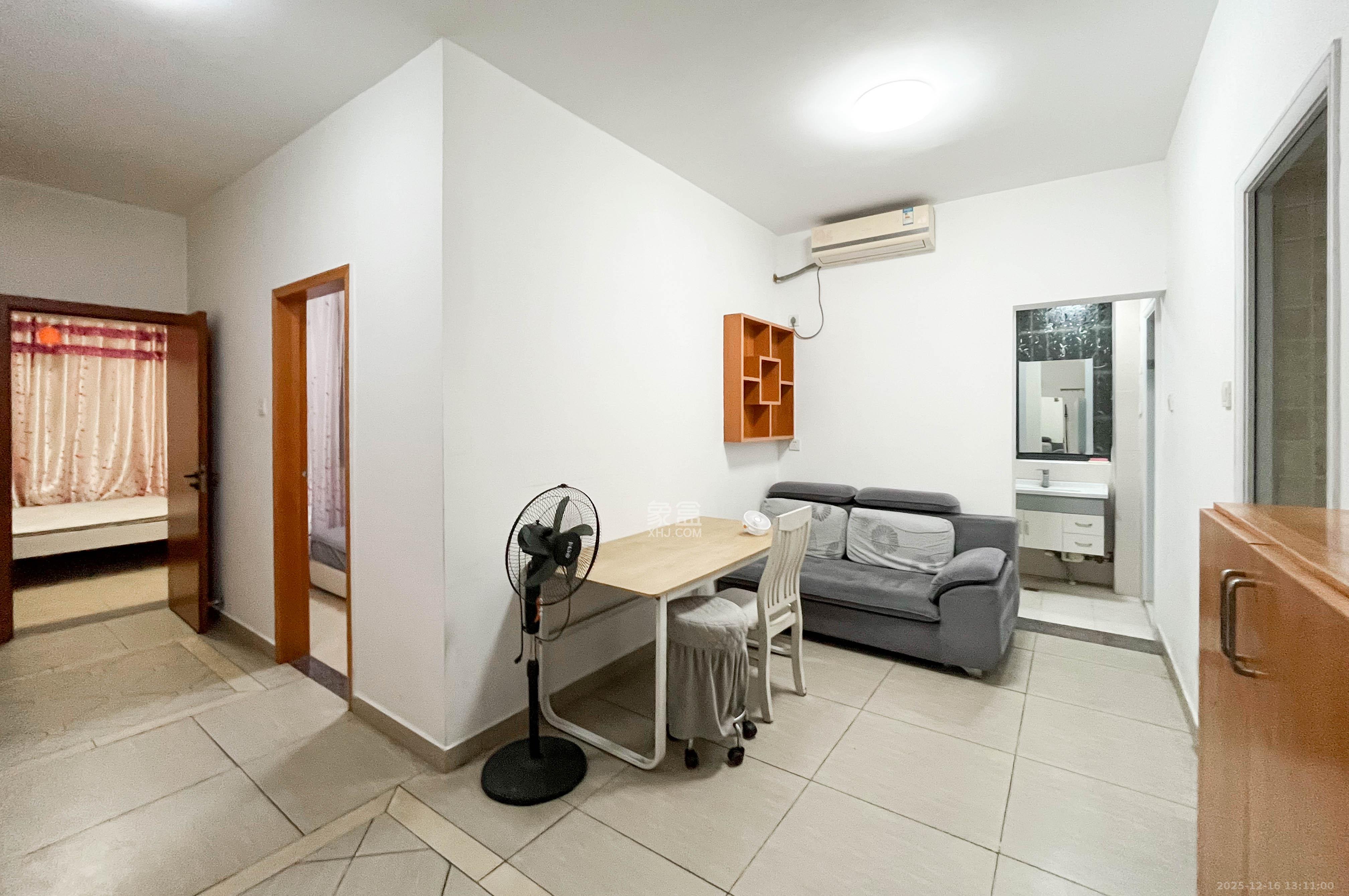 翡翠华庭  2室1厅1卫    49.8万