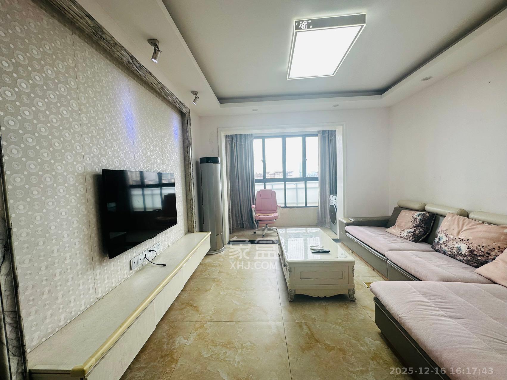 鸿基橄榄君庭  3室2厅1卫    2500.0元/月