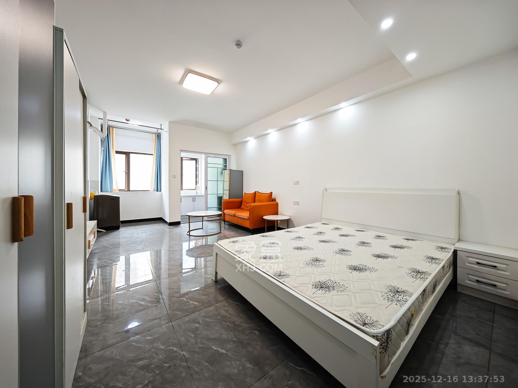 福晟钱隆国际（晟冉景苑）  1室1厅1卫    28.0万