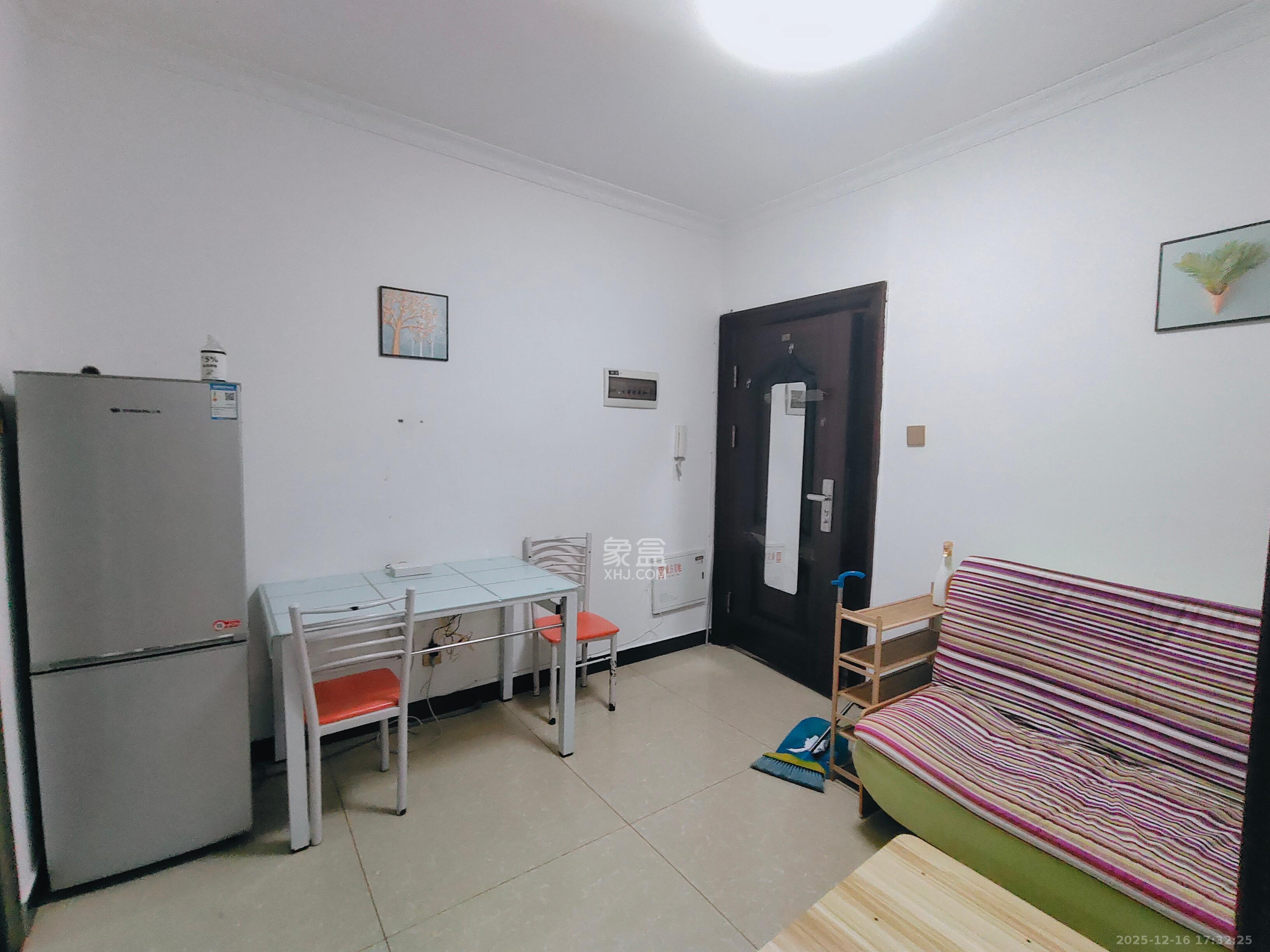 东方美地  2室2厅1卫    1700.0元/月