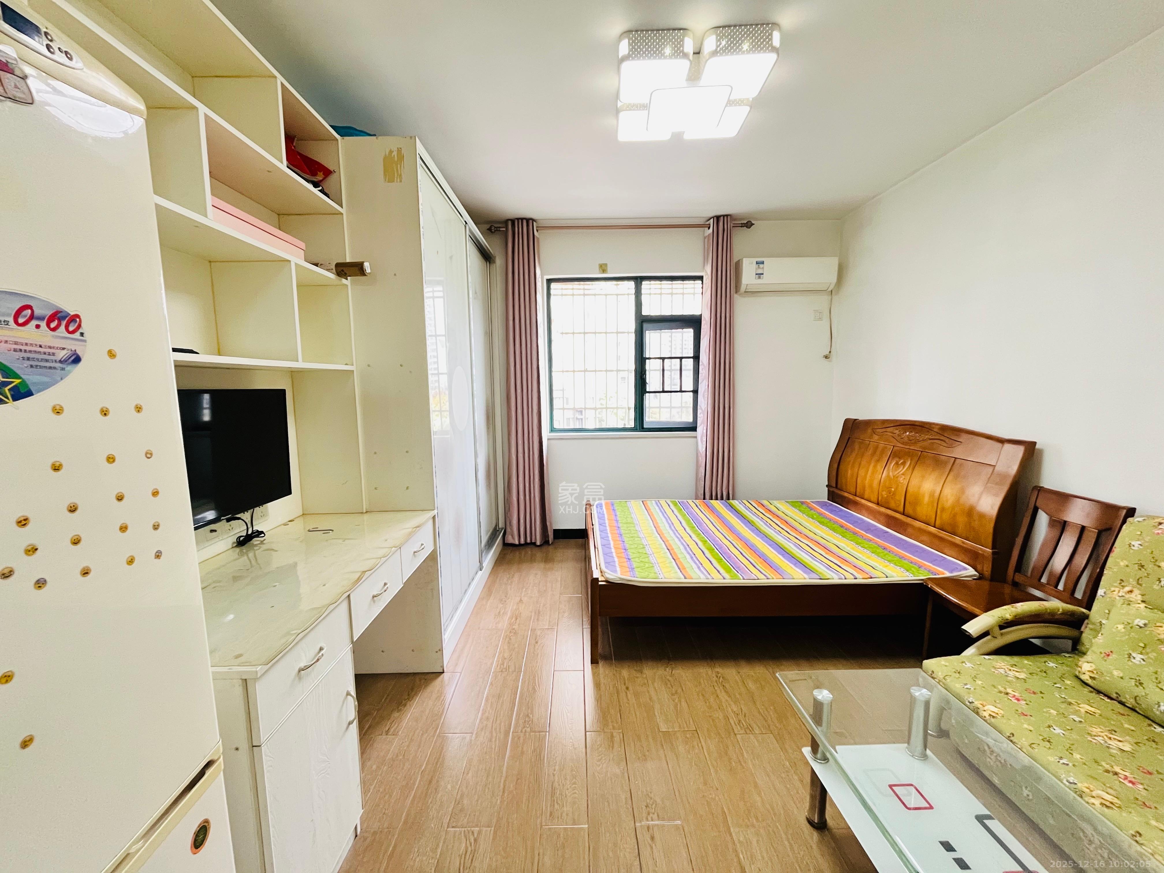 克拉美丽山庄（晟领国际）一期  1室1厅1卫    1200.0元/月