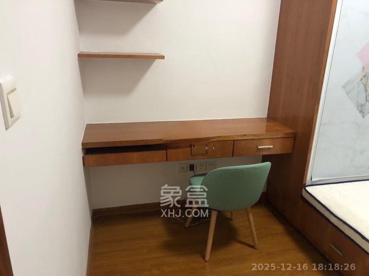 白沙晶城  1室1厅1卫    1800.0元/月室内图