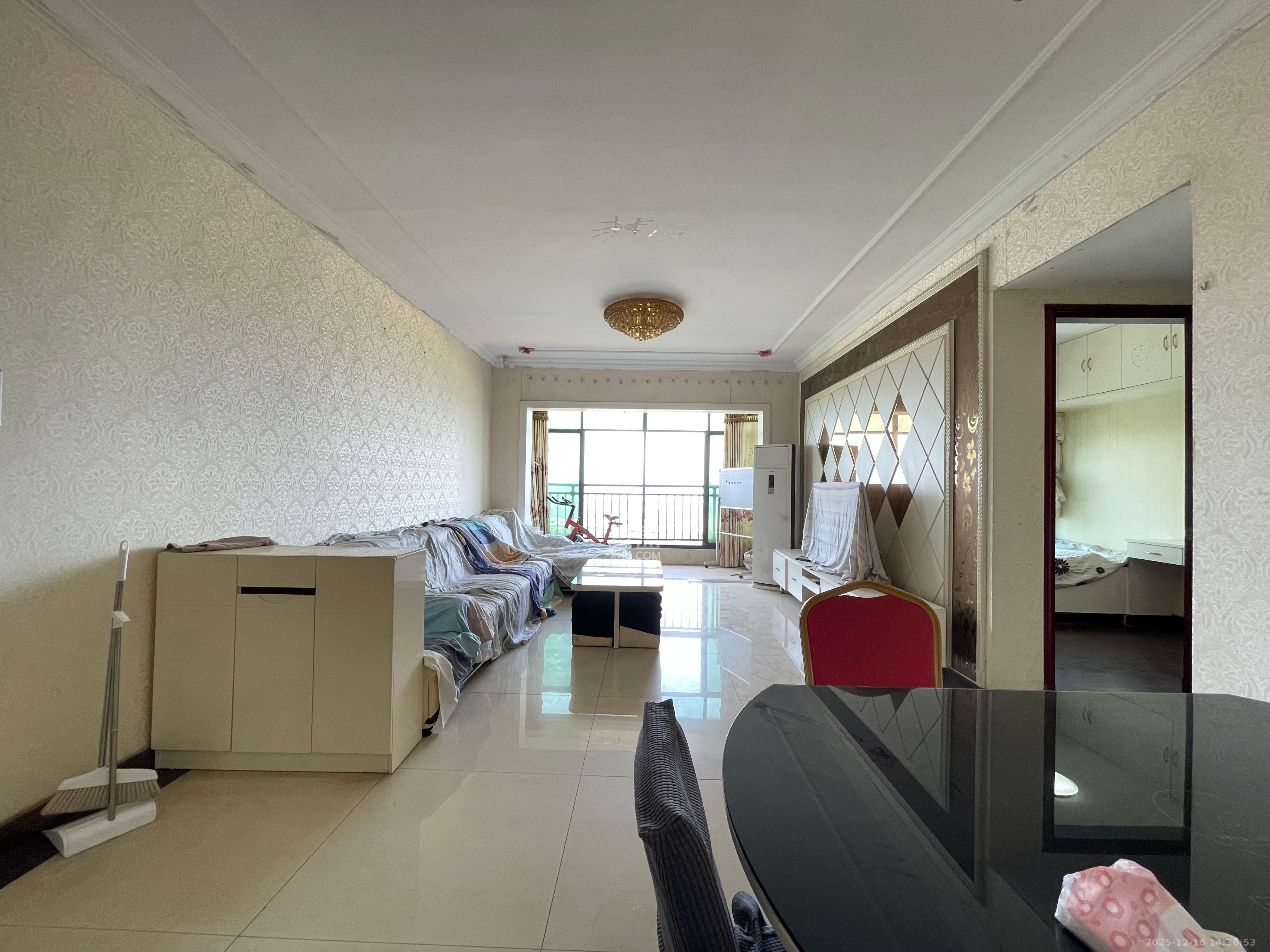 恒大名都  3室2厅1卫    1700.0元/月