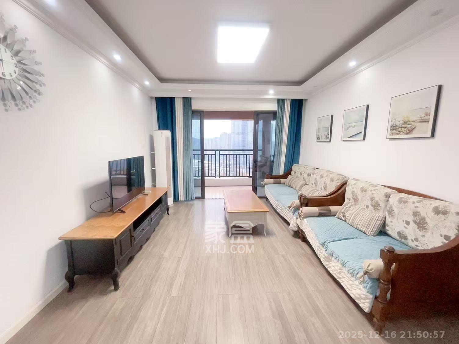 振业城一期  3室2厅2卫    3200.0元/月