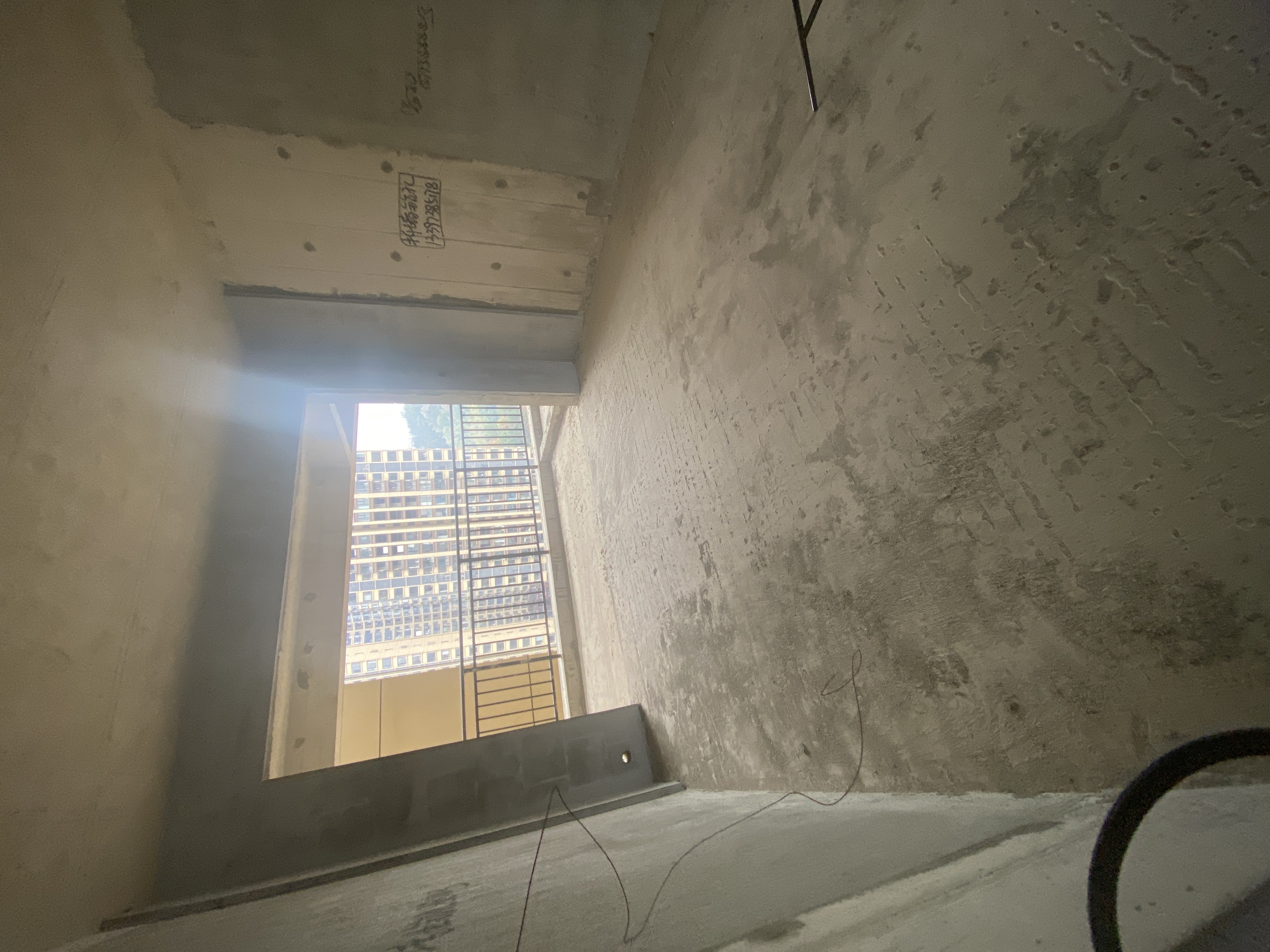 吉大汉学仕府  3室2厅2卫    82.8万