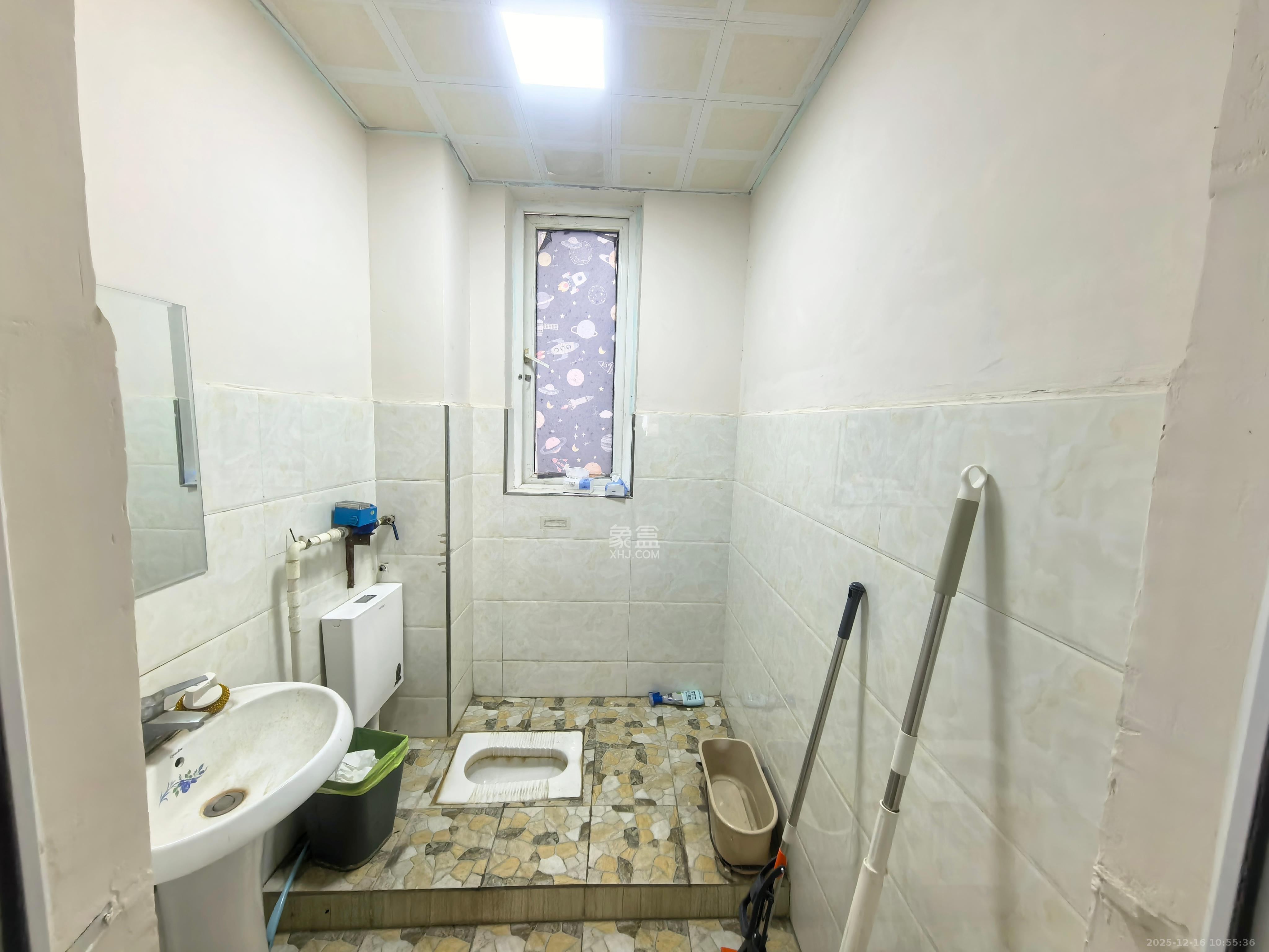 双盈卧龙湾   102.0㎡      6500.0元/月室内图