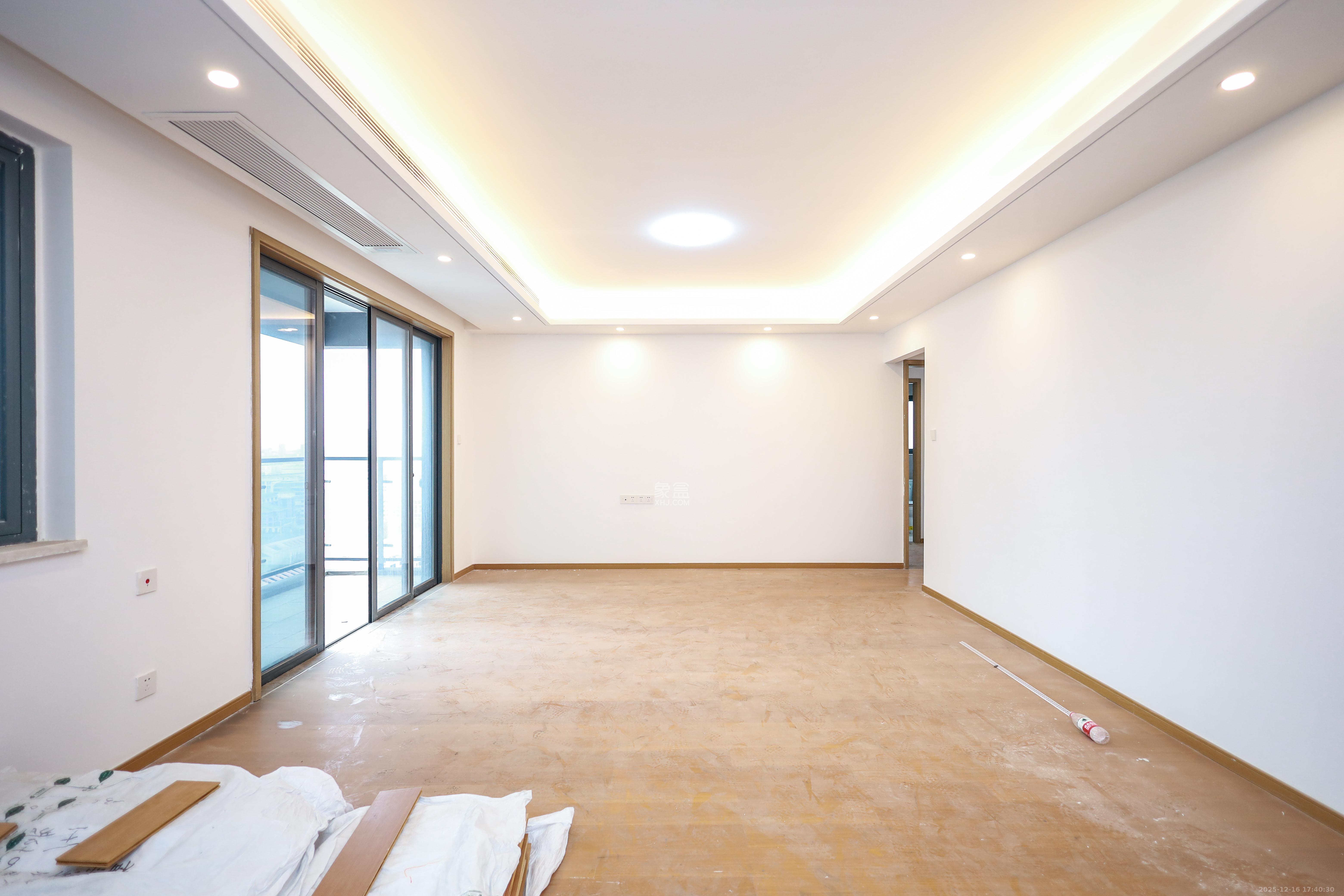 清控湖山雅居北区  4室2厅2卫    115.0万