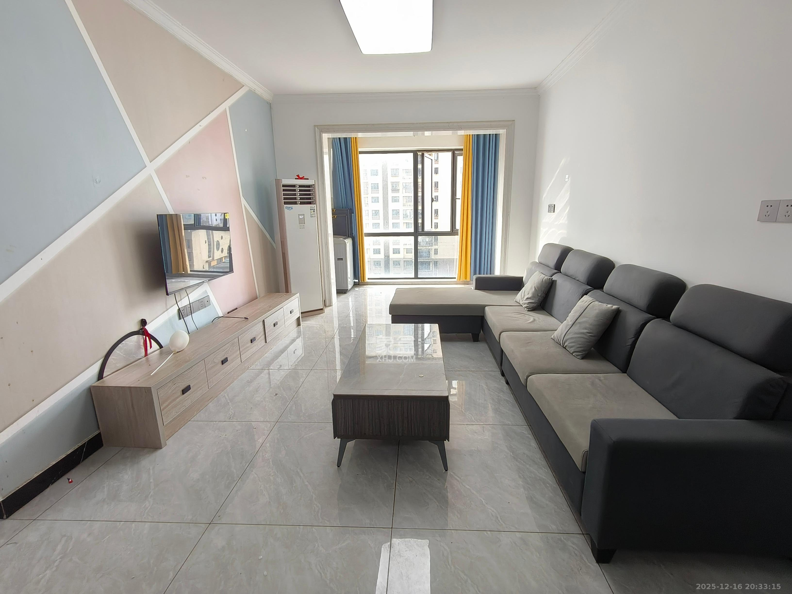 金南家园三期  2室2厅1卫    2000.0元/月