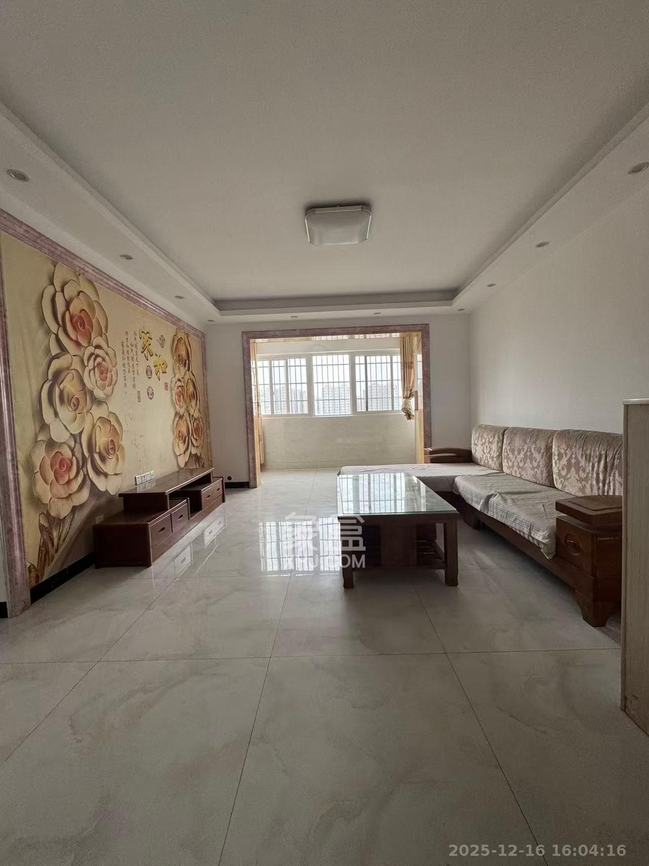 星城新宇黎锦苑 3室2厅2卫 2000.0元/月 星城新宇黎锦苑 3室2厅2卫 2000.0元/月室内图