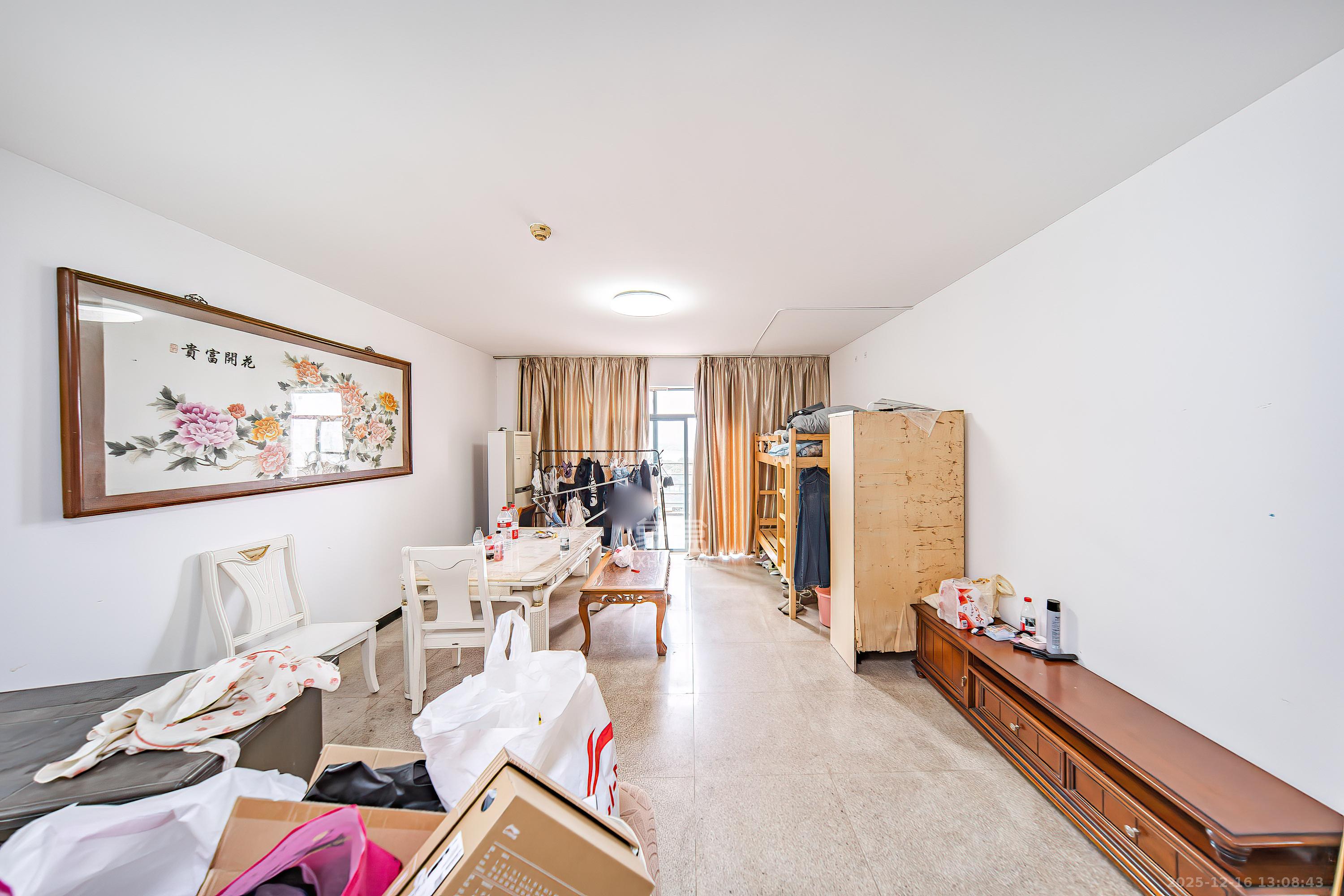 华盛新外滩  4室2厅2卫    210.0万