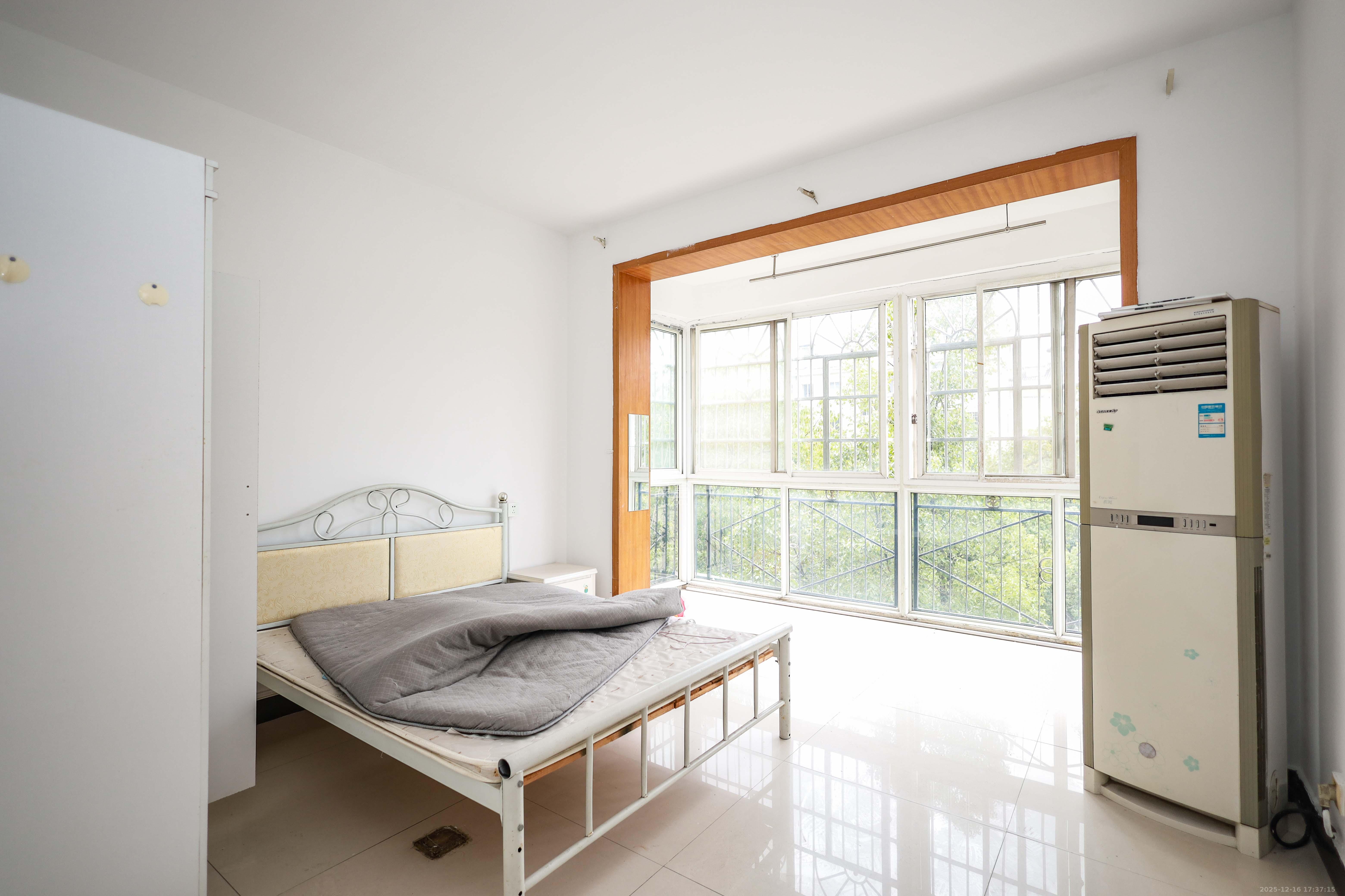 咸嘉新村悦峰园  3室2厅1卫    105.4万