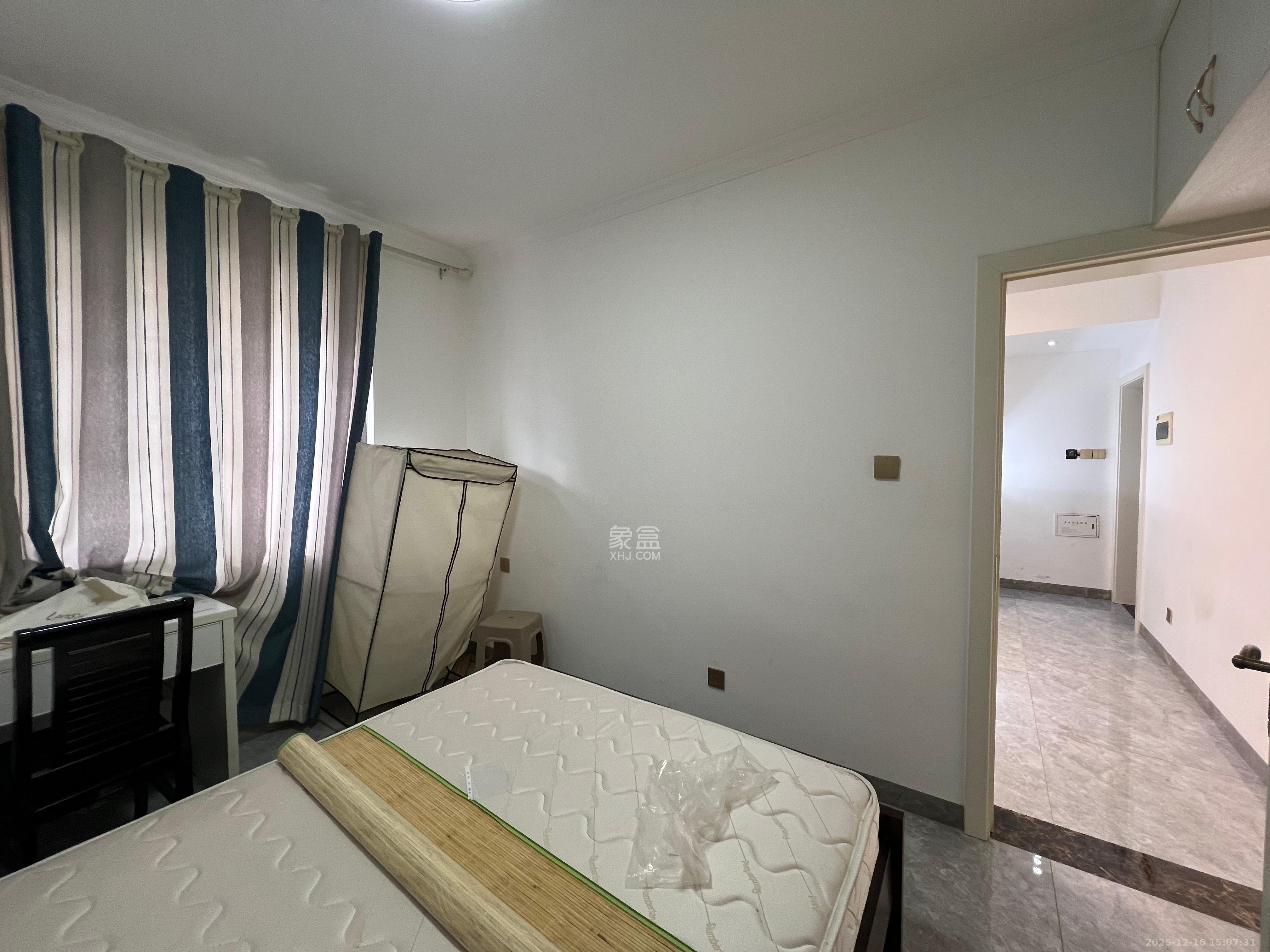 汇景豪庭  1室0厅0卫    1900.0元/月